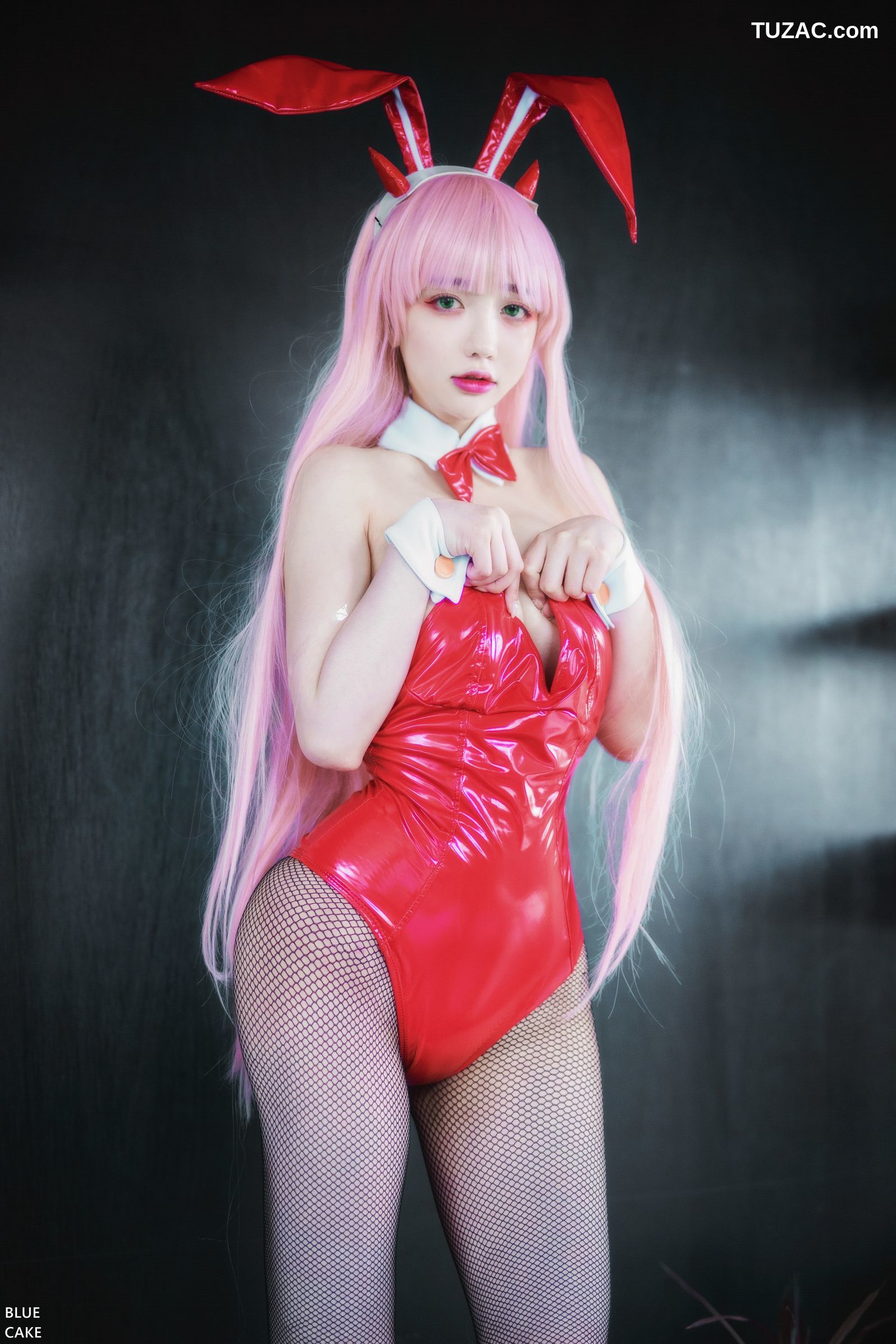 孙乐乐-Son-Ye-Eun-小恶魔红衣兔女郎-IN-THE-SEXXY-002