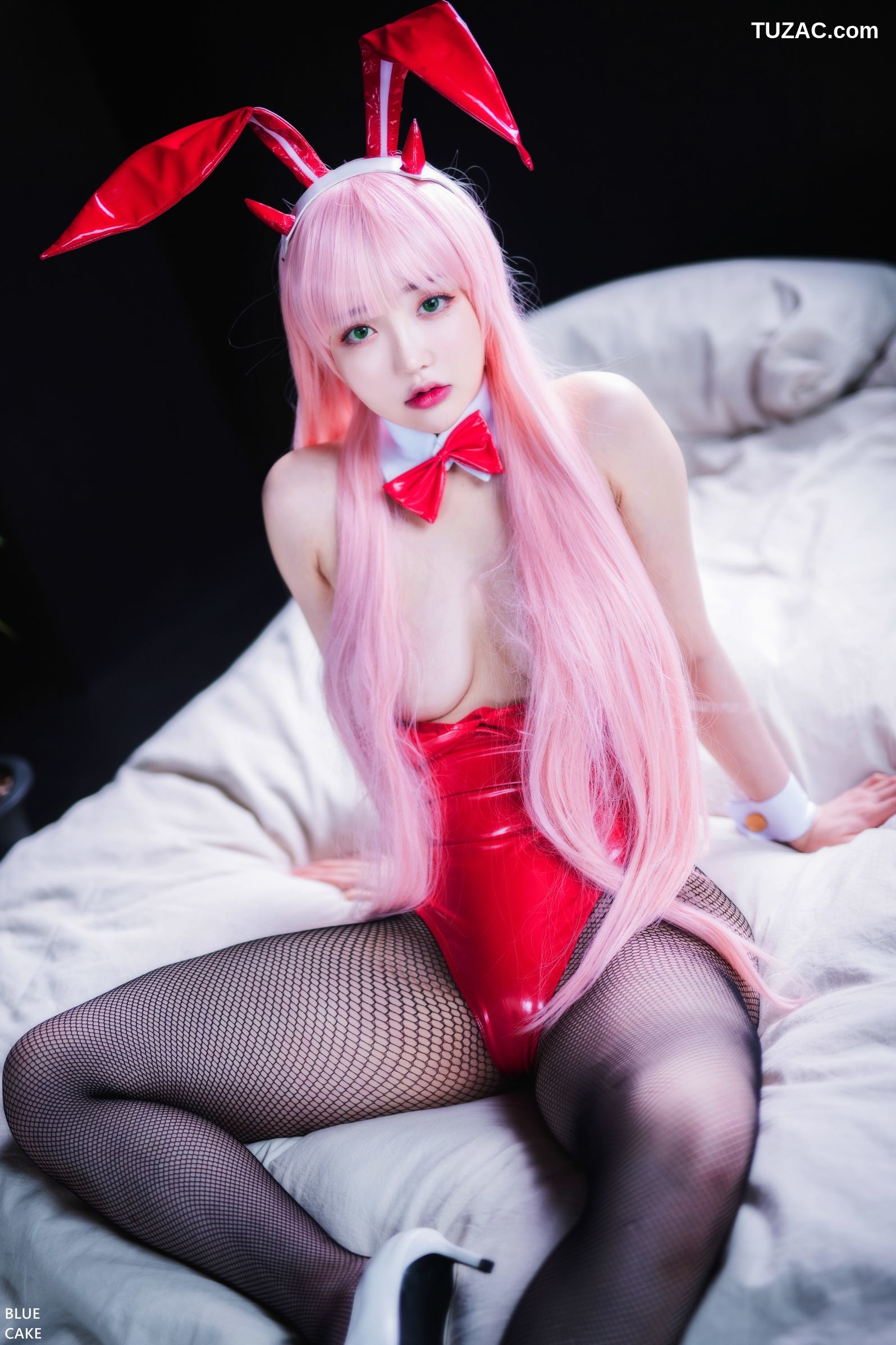 孙乐乐-Son-Ye-Eun-小恶魔红衣兔女郎-IN-THE-SEXXY-002