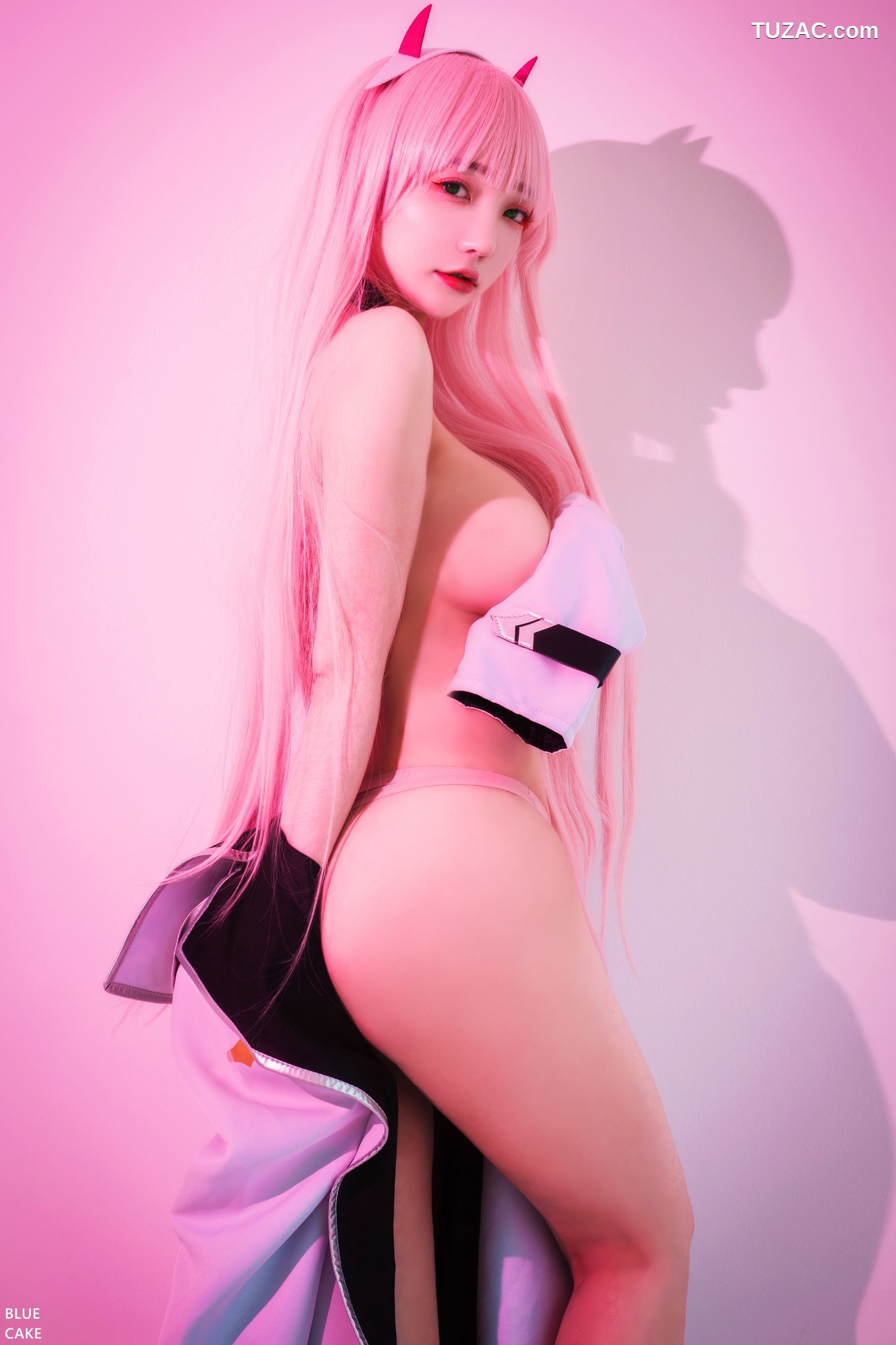 孙乐乐-Son-Ye-Eun-小恶魔红衣兔女郎-IN-THE-SEXXY-002