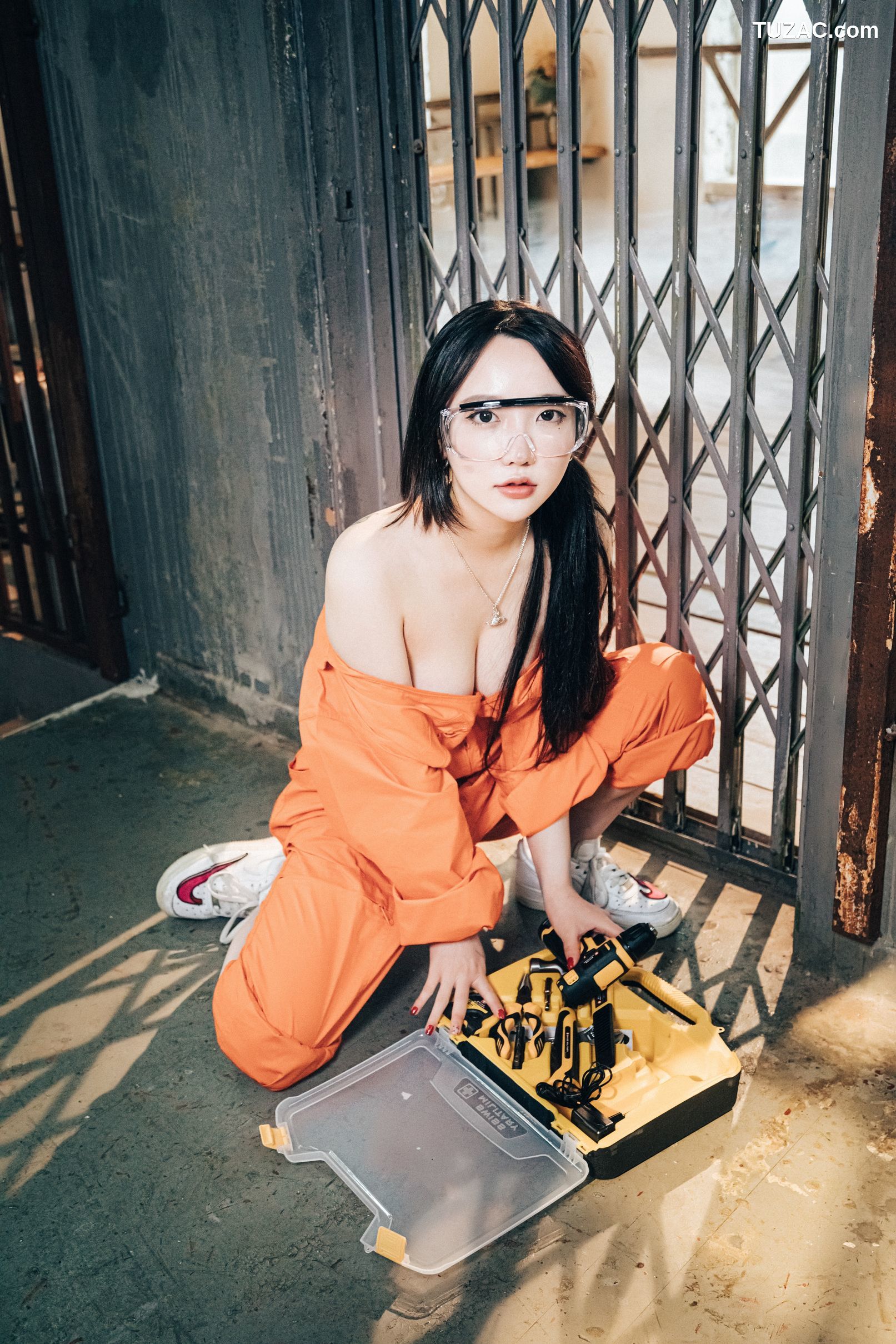 孙乐乐-Son-Ye-Eun-工具在哪里-Where-Are-My-Tools