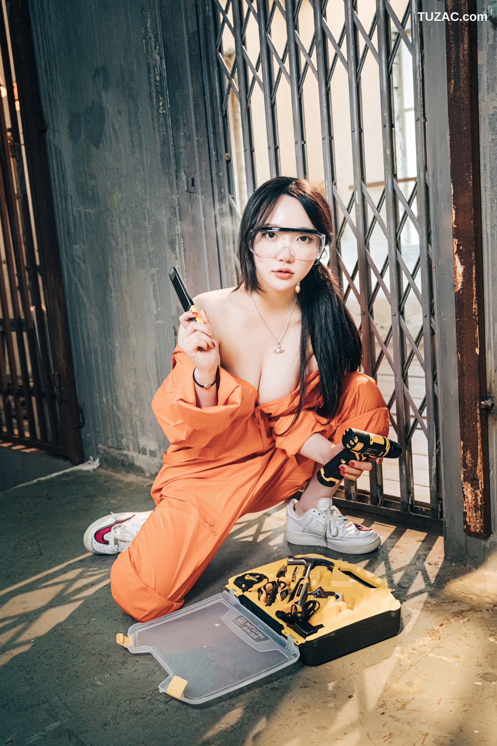 孙乐乐-Son-Ye-Eun-工具在哪里-Where-Are-My-Tools