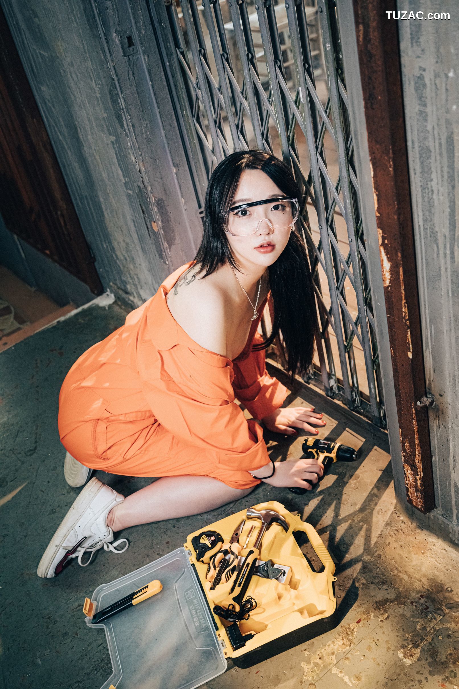 孙乐乐-Son-Ye-Eun-工具在哪里-Where-Are-My-Tools