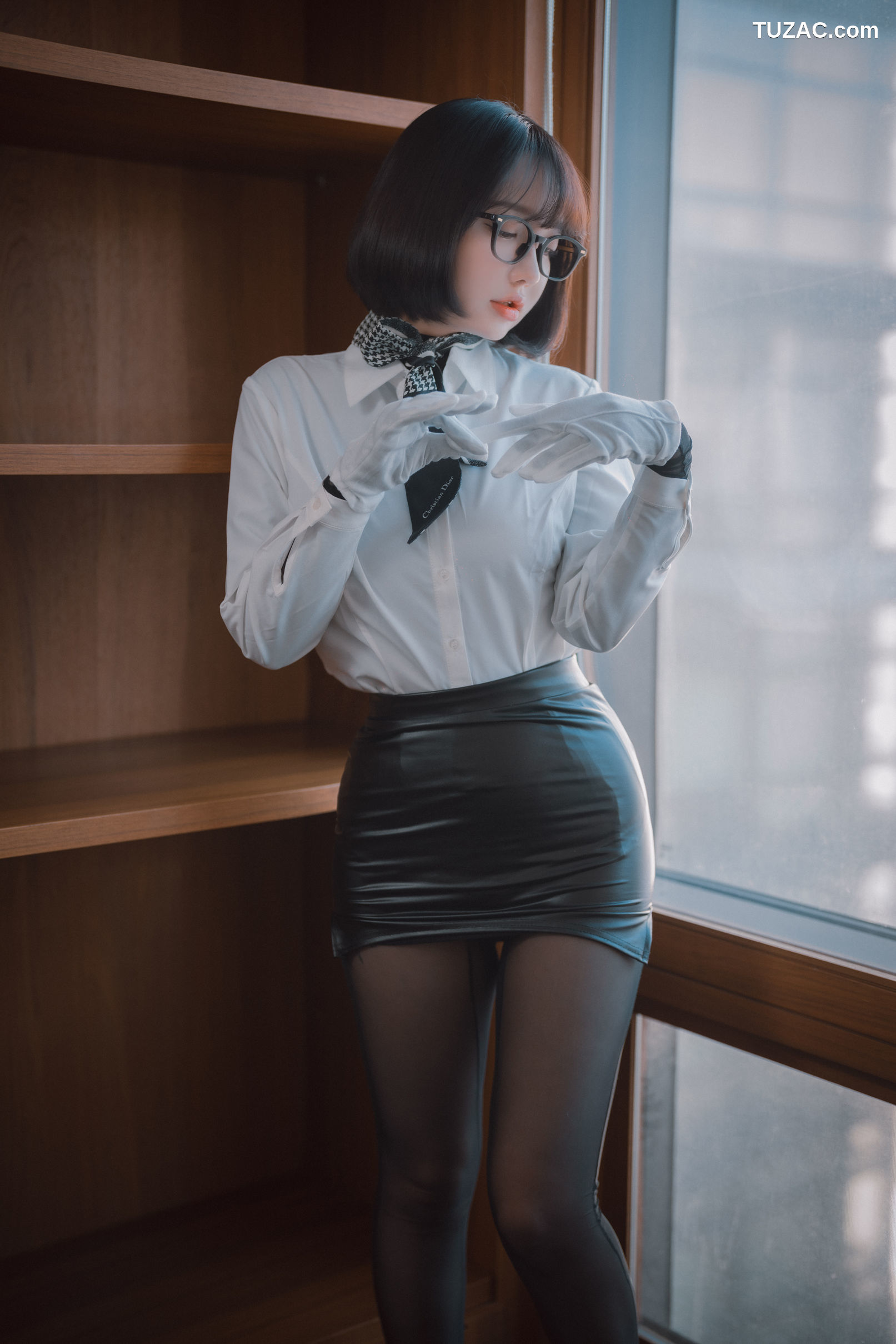 孙乐乐-Son-Ye-Eun-火辣女上司-Naughty-Supervisor-无圣光