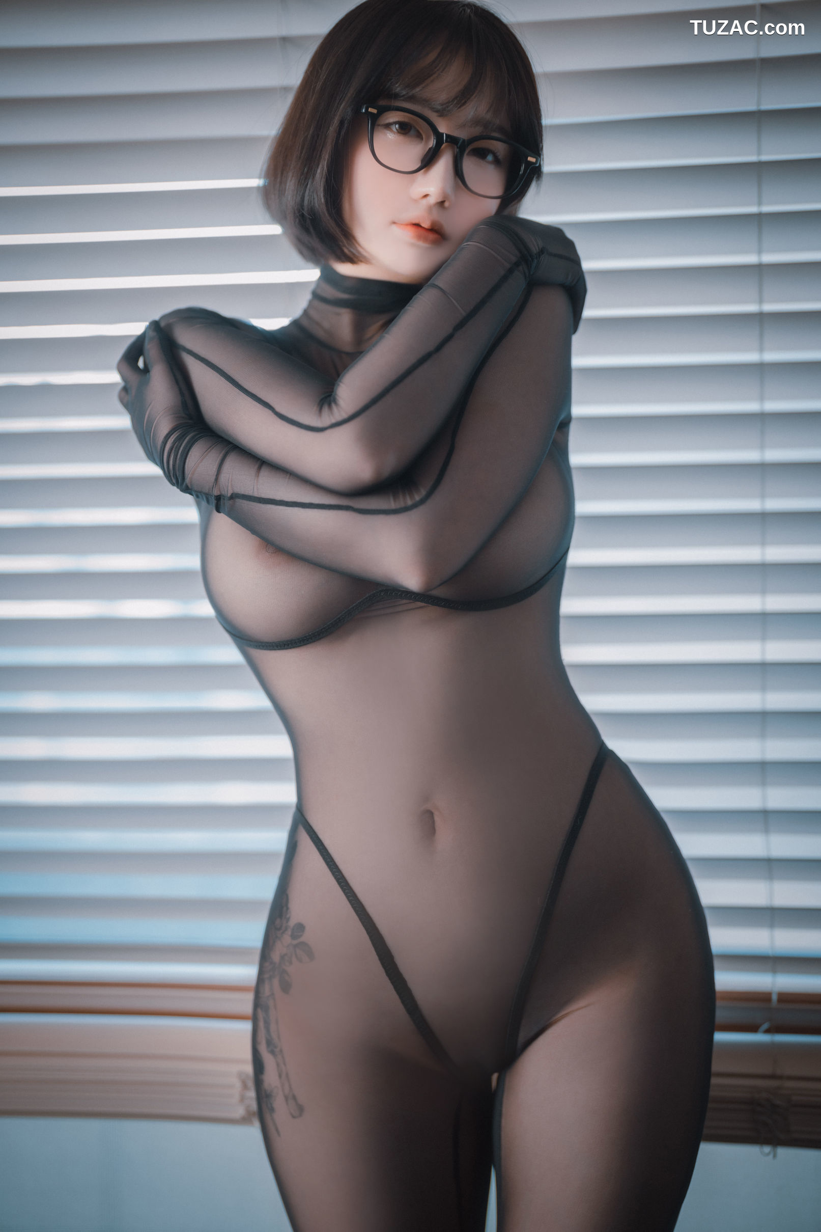 孙乐乐-Son-Ye-Eun-火辣女上司-Naughty-Supervisor-无圣光