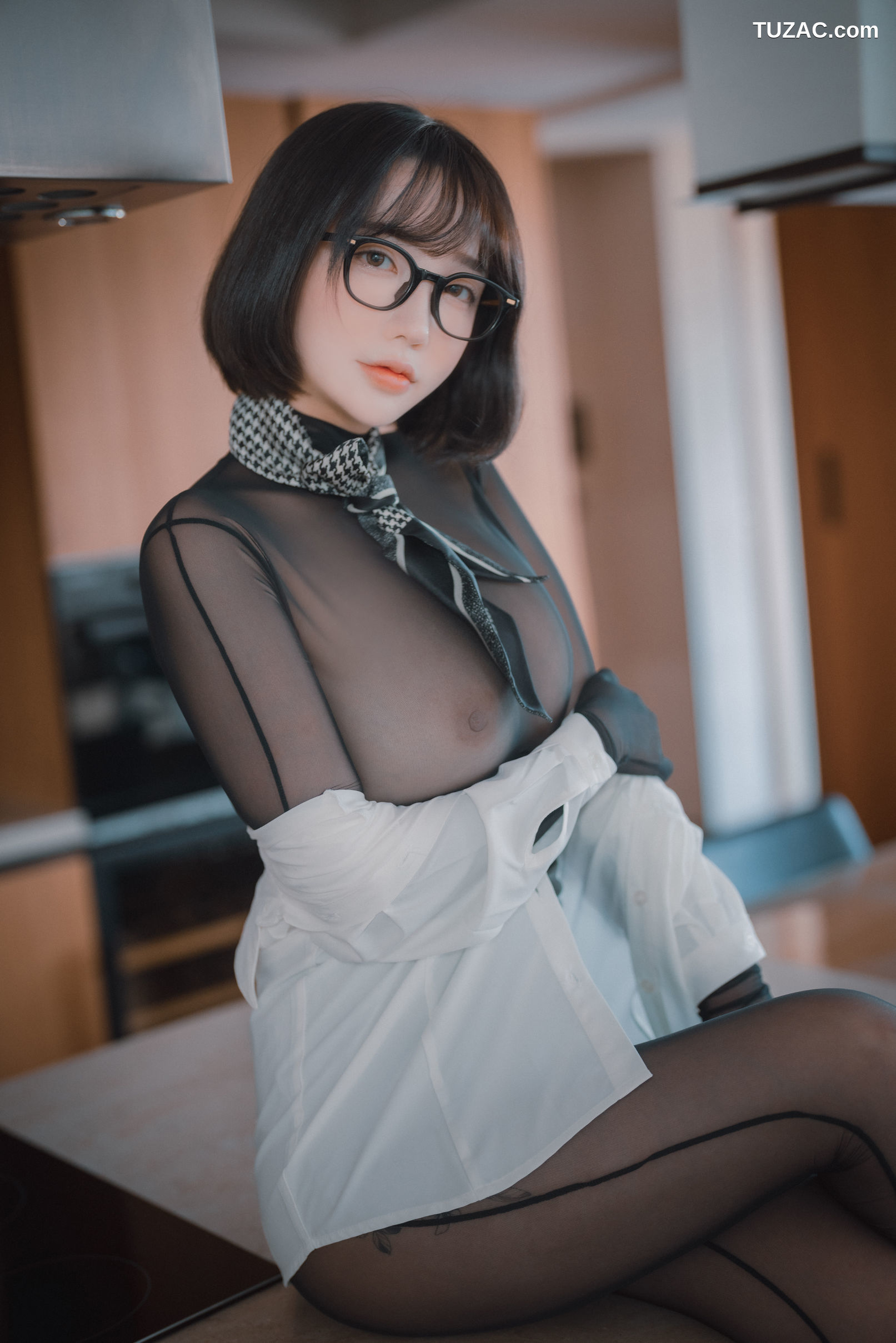 孙乐乐-Son-Ye-Eun-火辣女上司-Naughty-Supervisor-无圣光