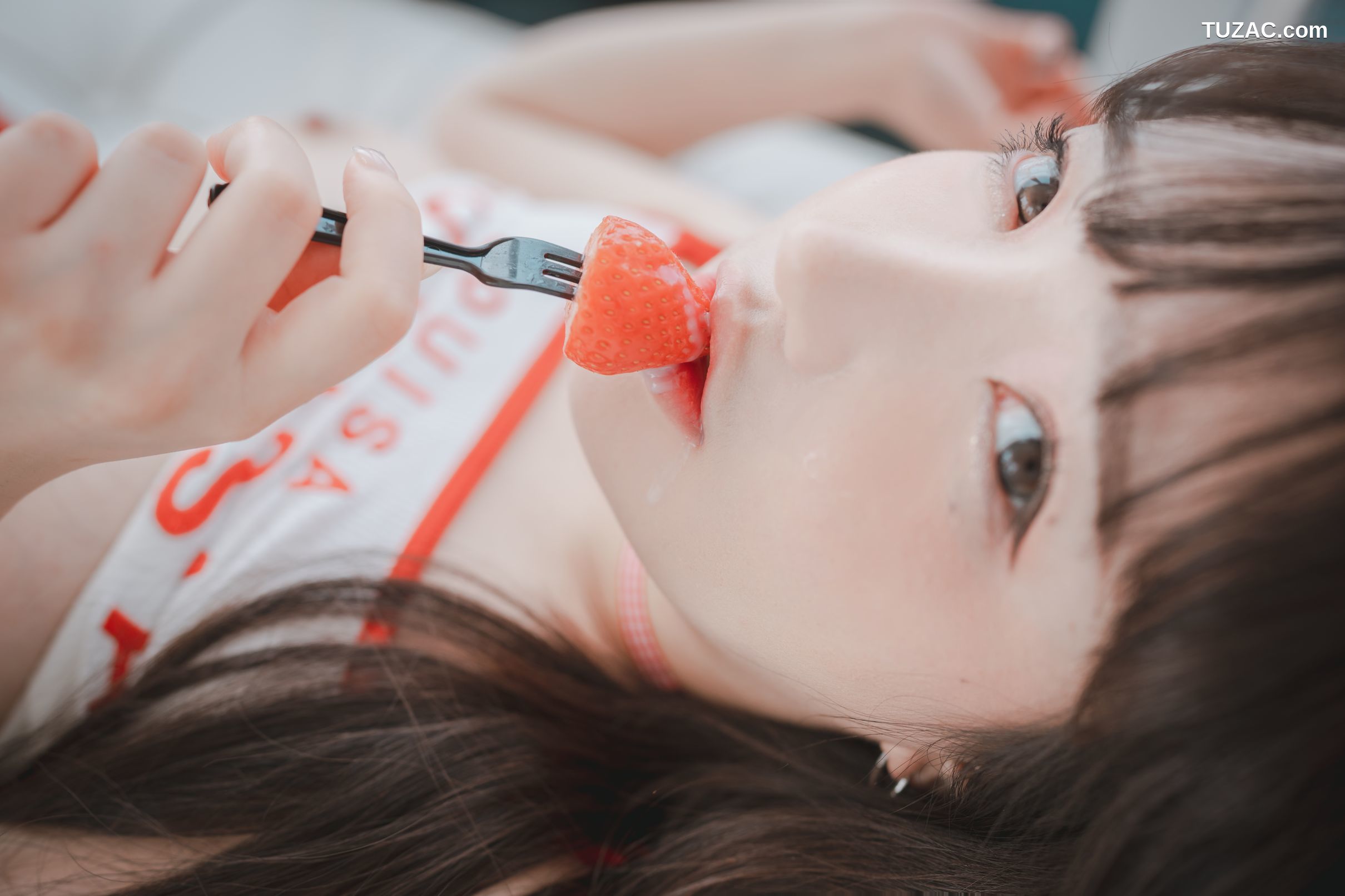 孙乐乐-Son-Ye-Eun-草莓女郎-Strawbeery-Girl-无圣光