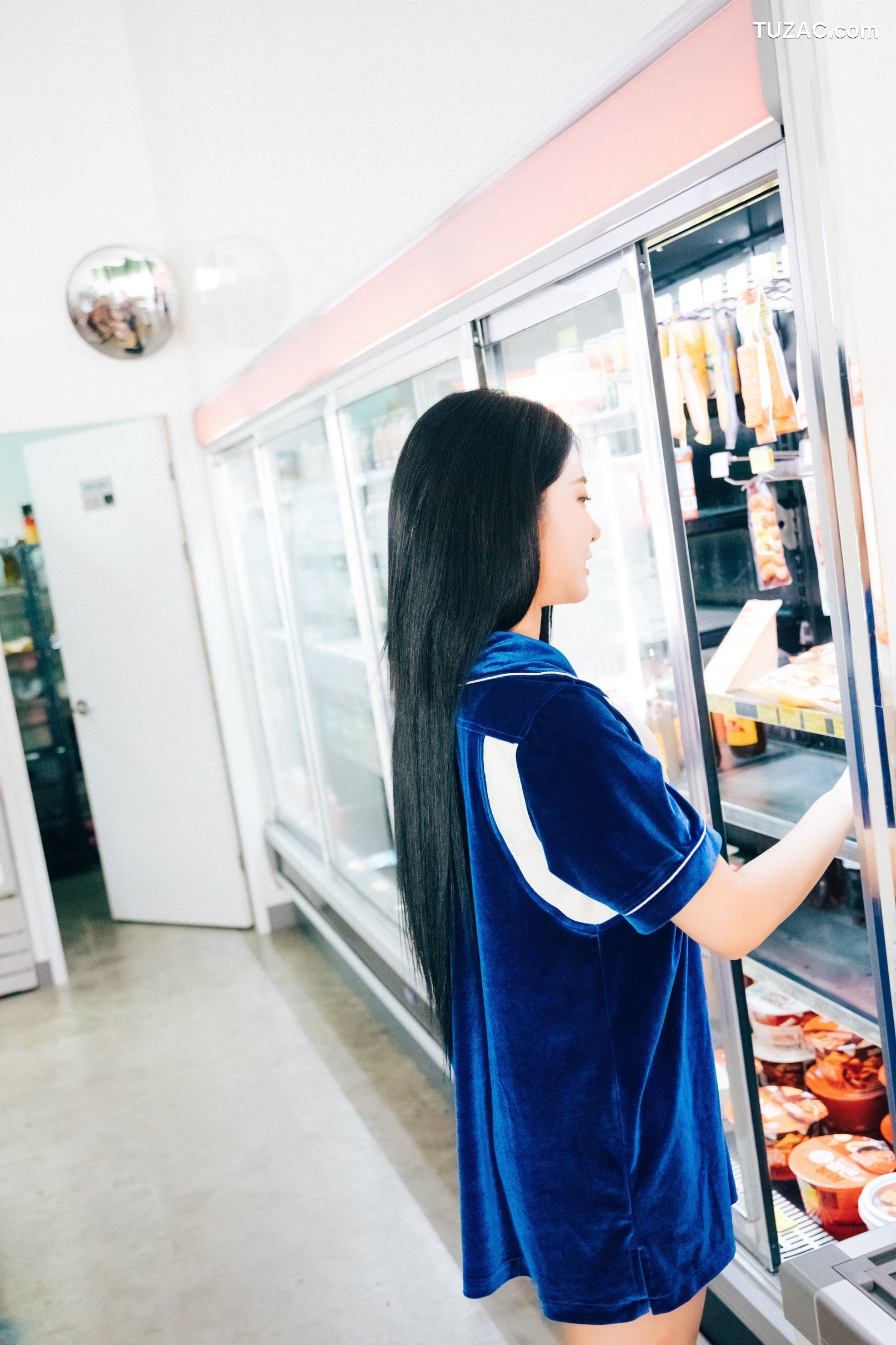 尹宝美-Bomi-便利店兼职-Part-Timer-Loozy