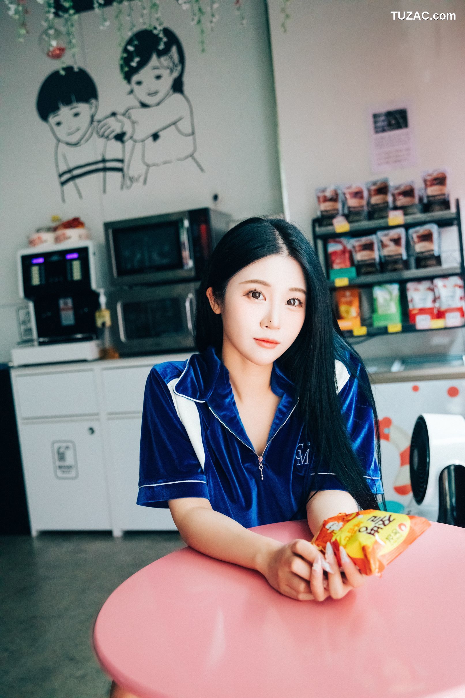 尹宝美-Bomi-便利店兼职-Part-Timer-Loozy