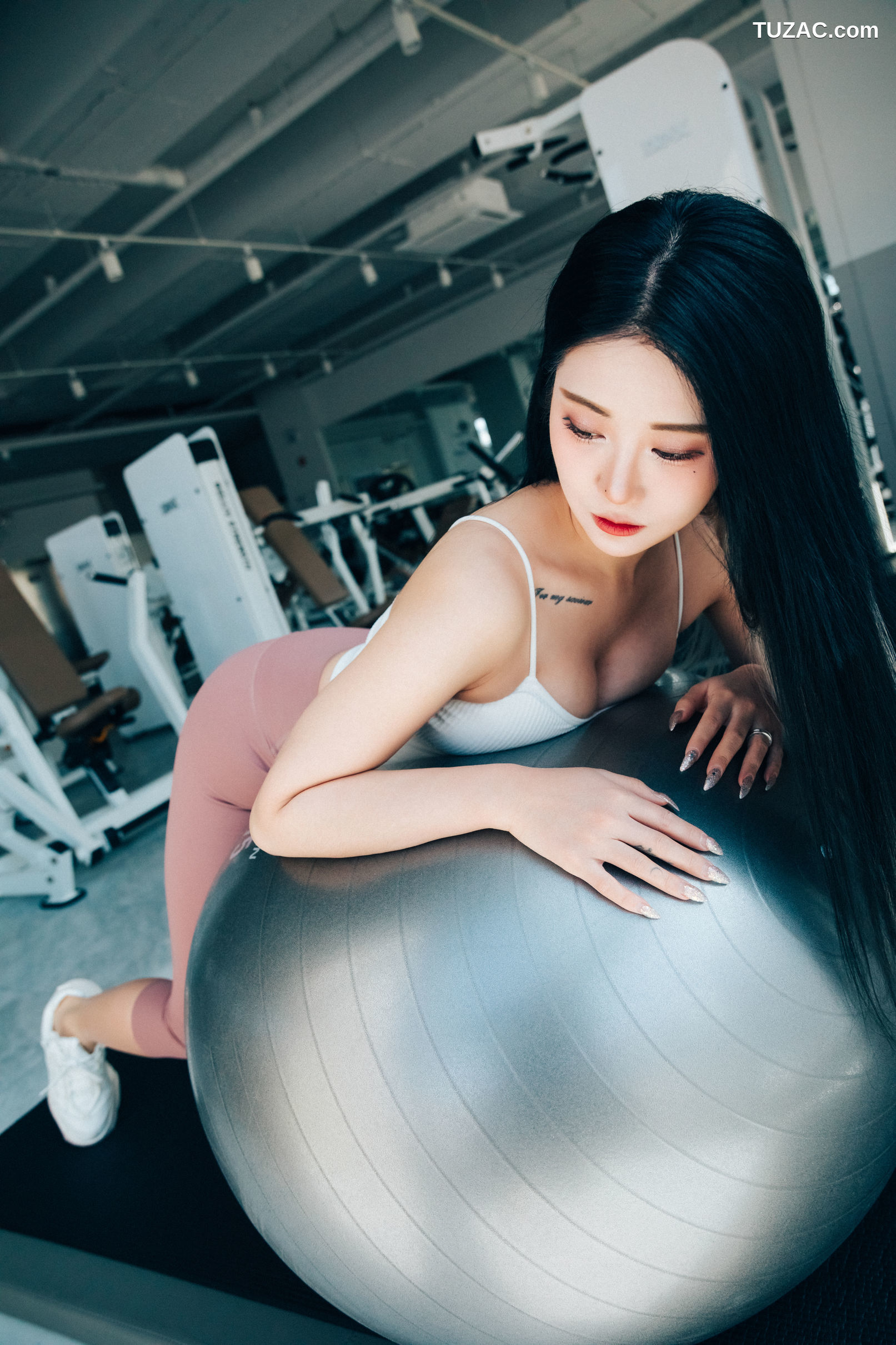 尹宝美-Bomi-健身馆美女-PT-Girl-Loozy