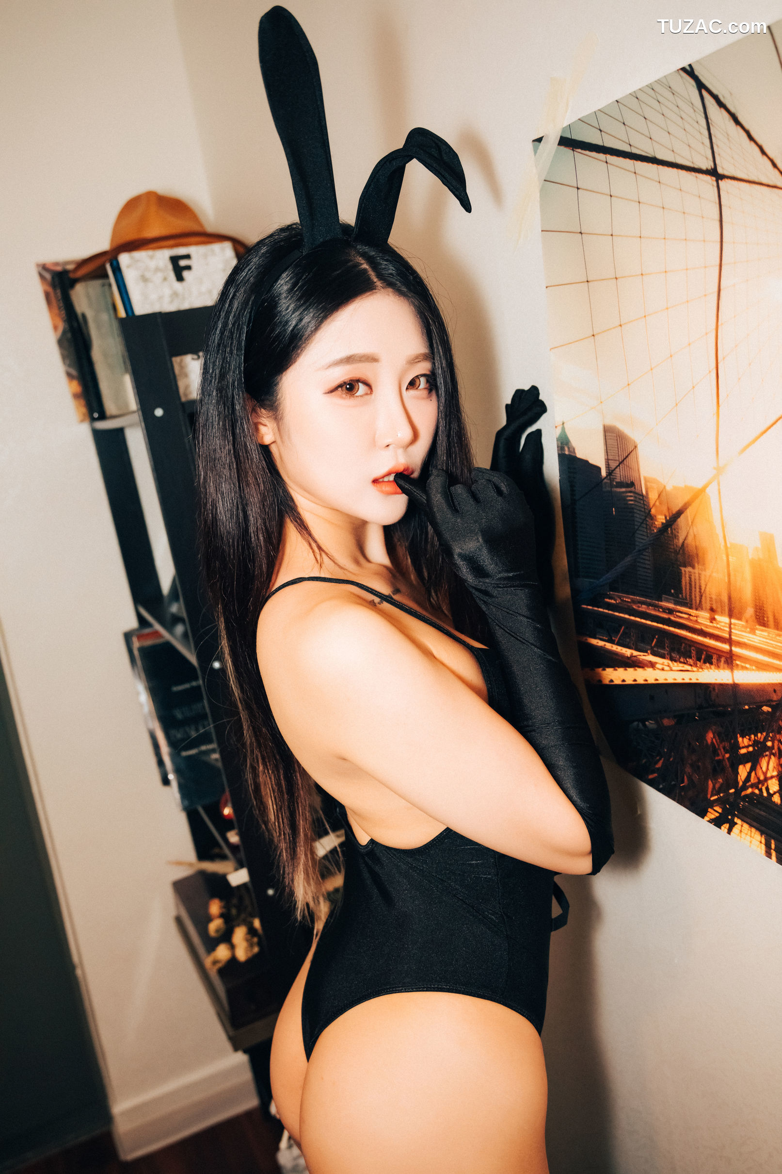 尹宝美-Bomi-性感室友-Roomate