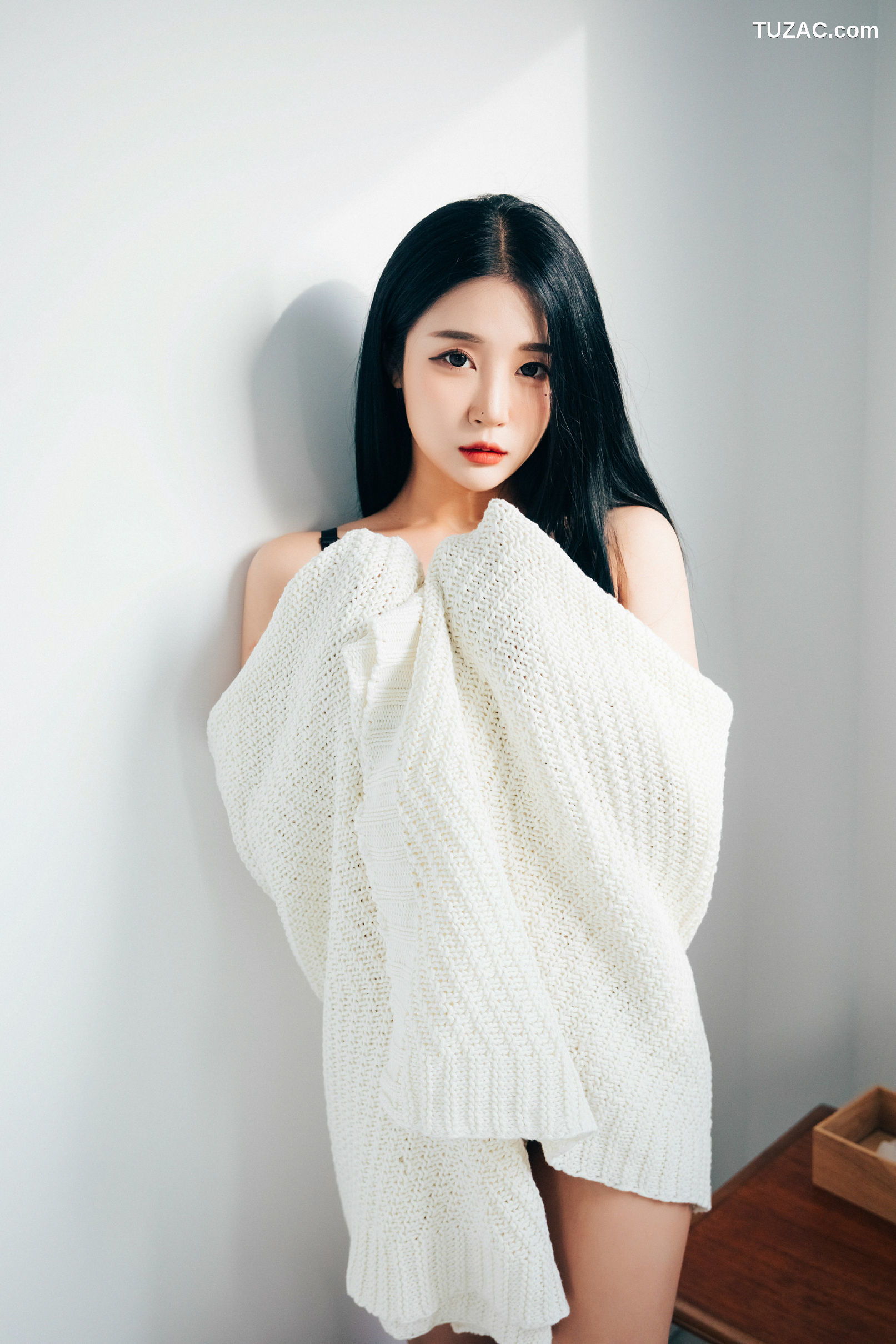 尹宝美-Bomi-某天-One-day-Loozy