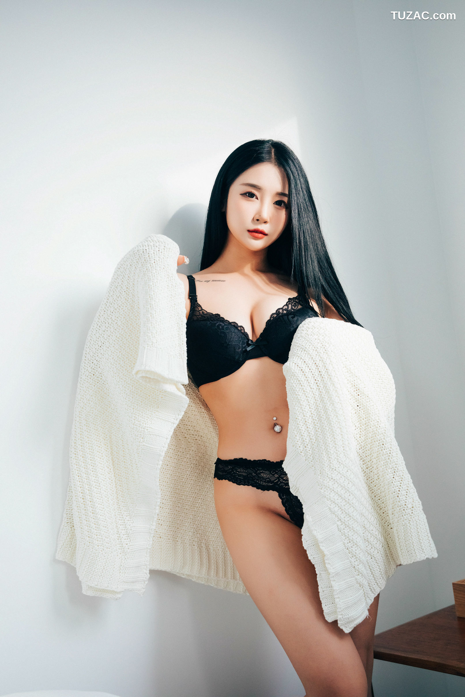 尹宝美-Bomi-某天-One-day-Loozy