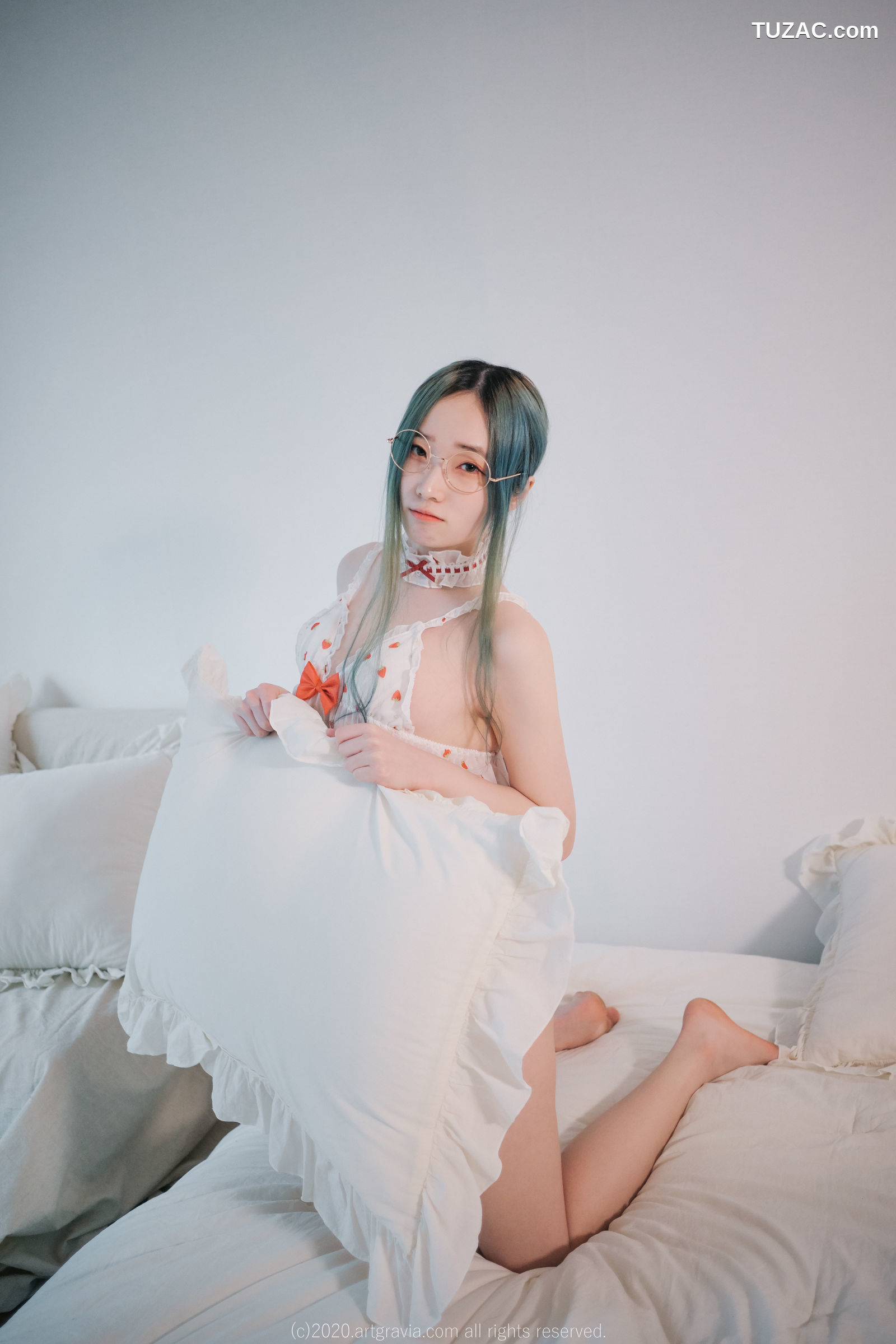 斑比-Bambi-可爱草莓-ArtGravia-160