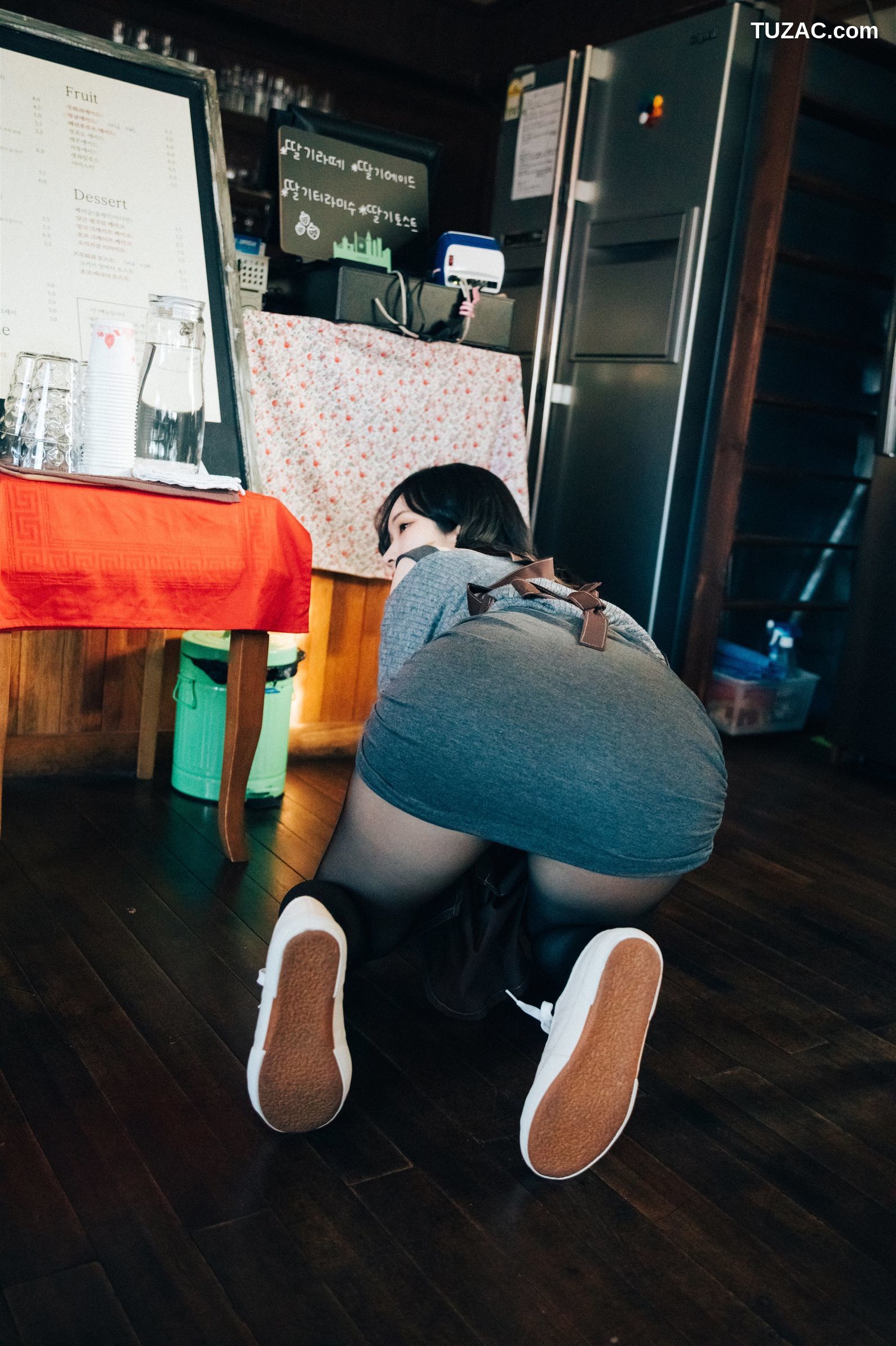 斑比-Bambi-咖啡时间-Cafe-Alba-Loozy