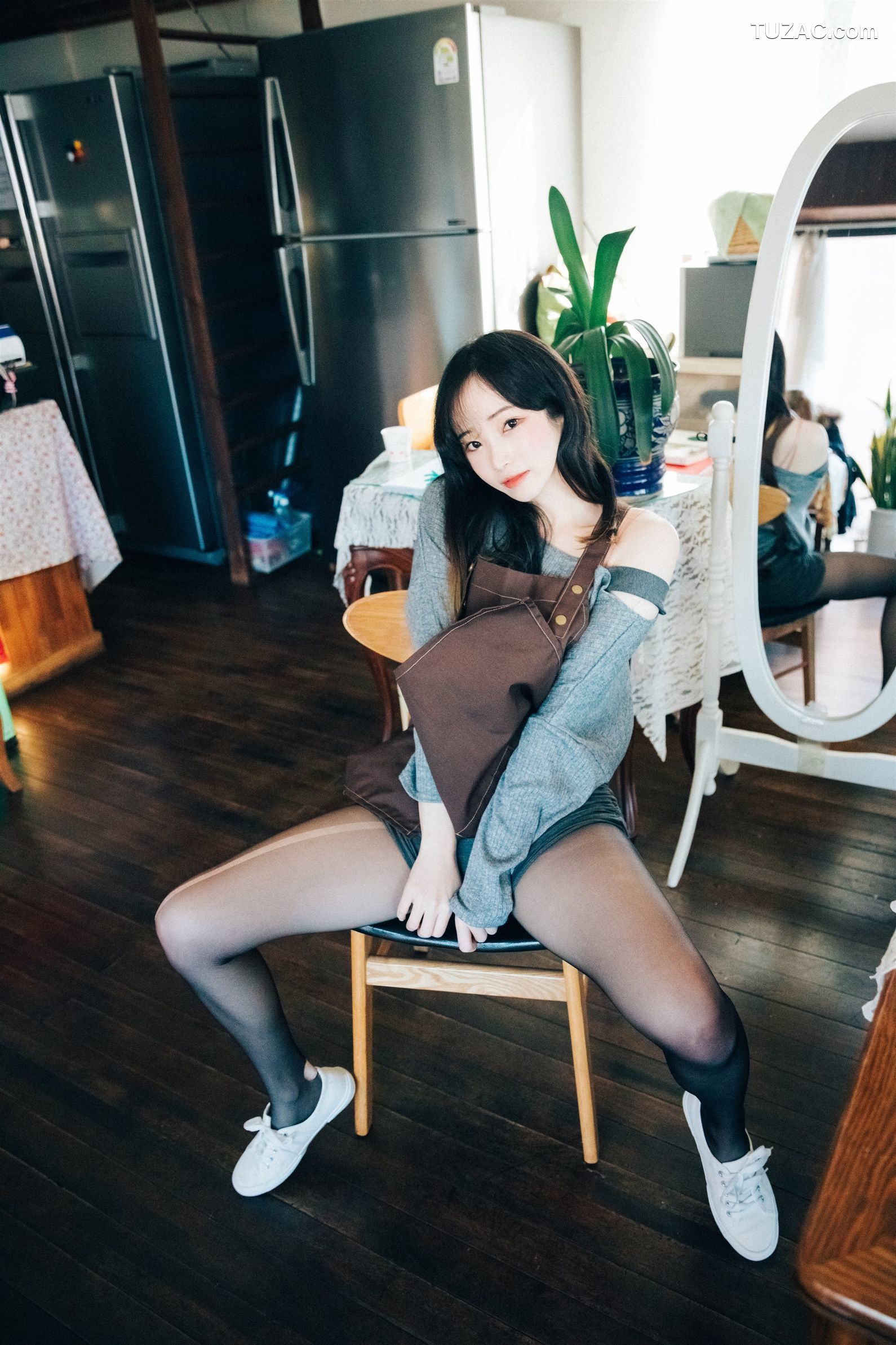 斑比-Bambi-咖啡时间-Cafe-Alba-Loozy