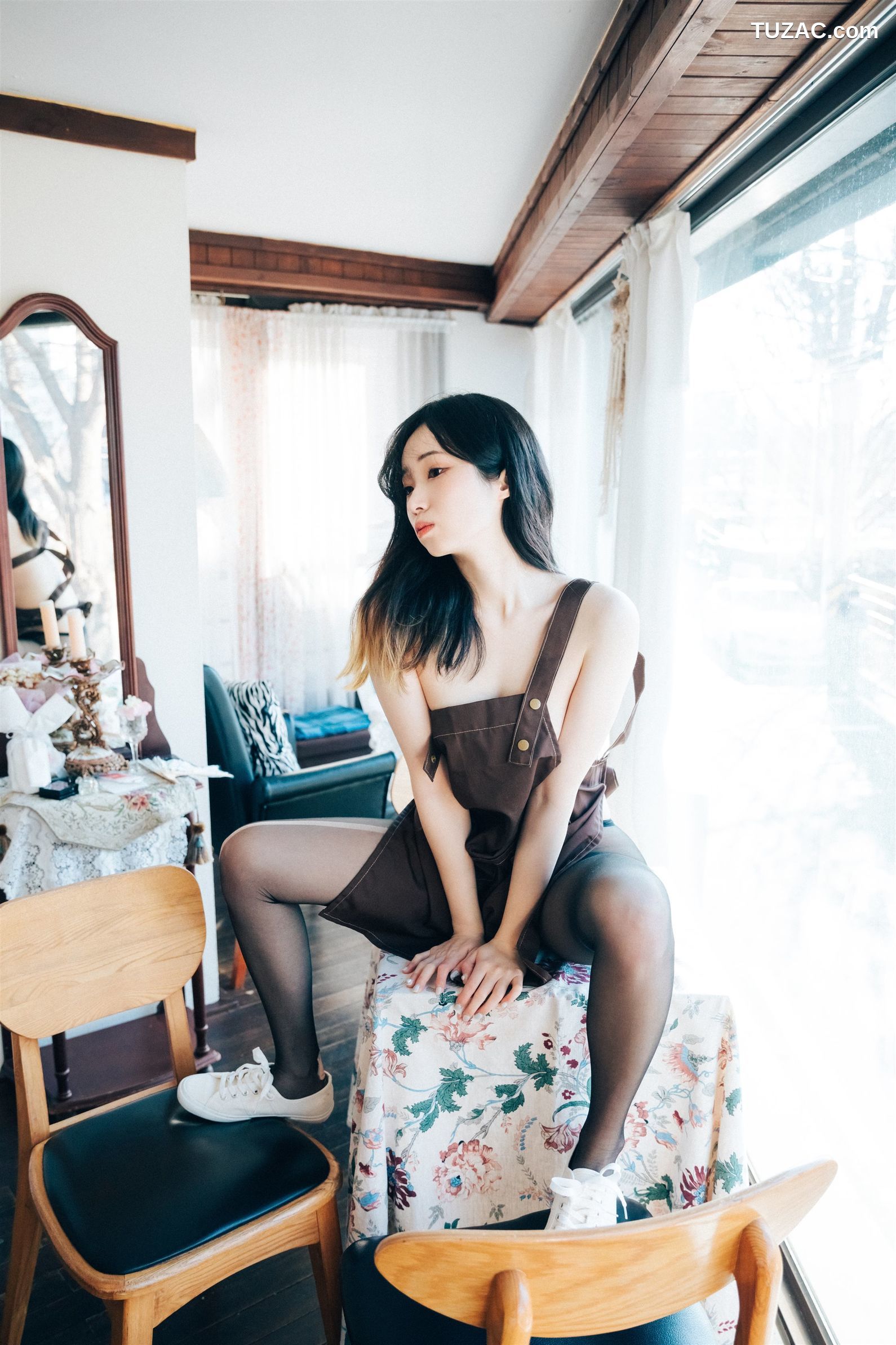 斑比-Bambi-咖啡时间-Cafe-Alba-Loozy