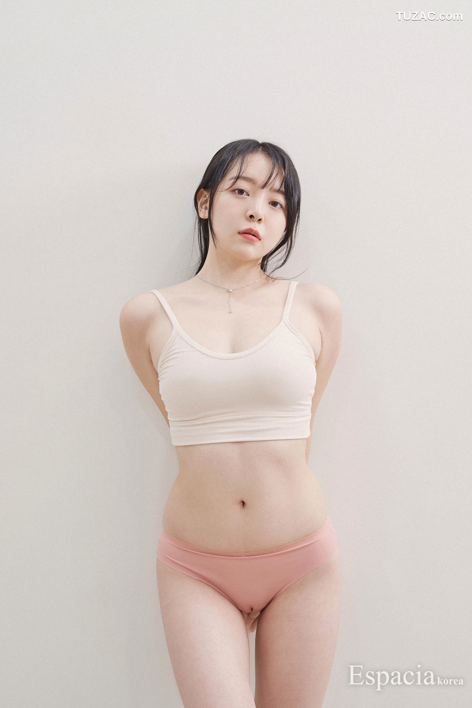 泫雅-HYUNIE-ESP-005-白色运动内衣粉内裤