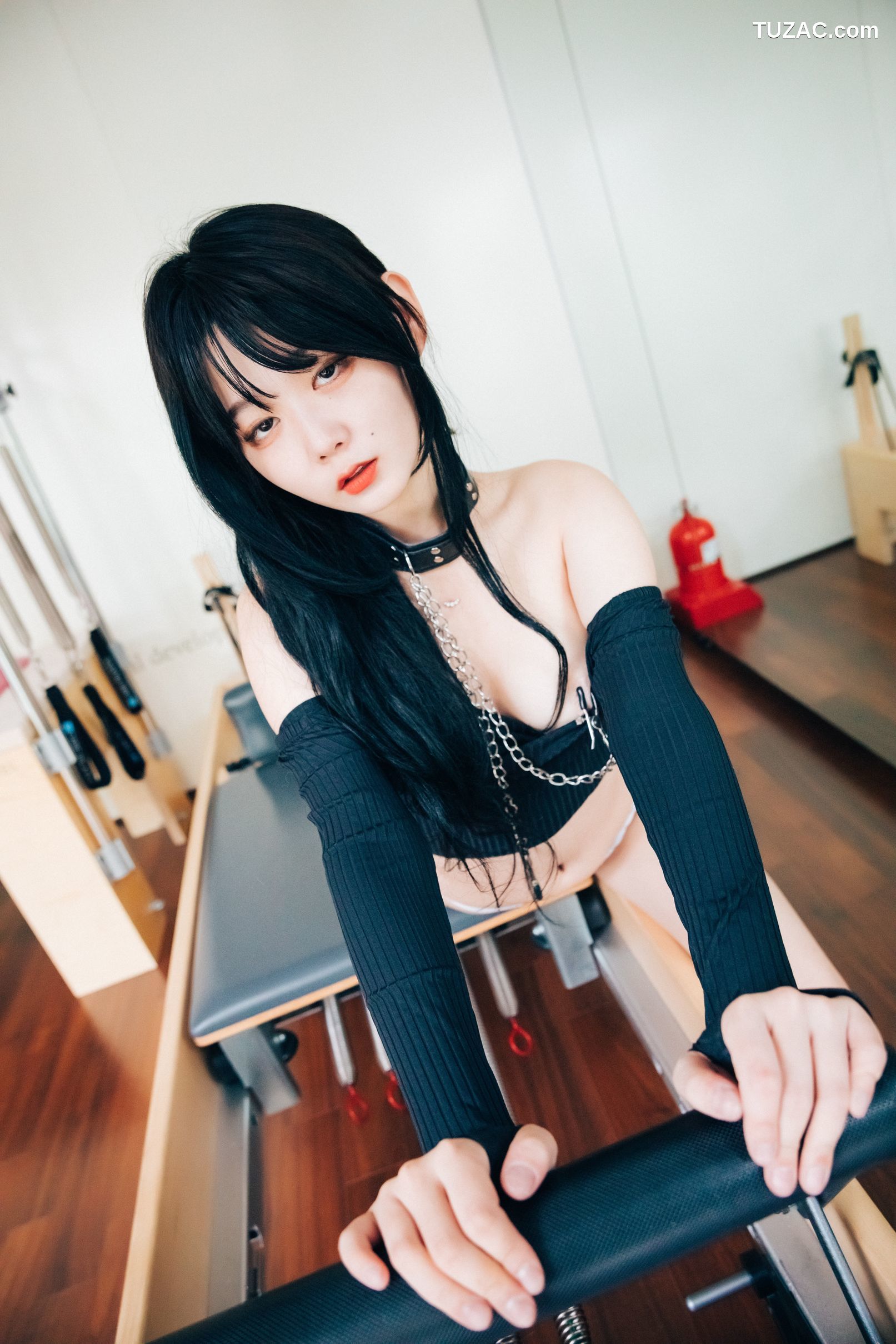 琪雅-Zia-Pilates-Instructor-Loozy