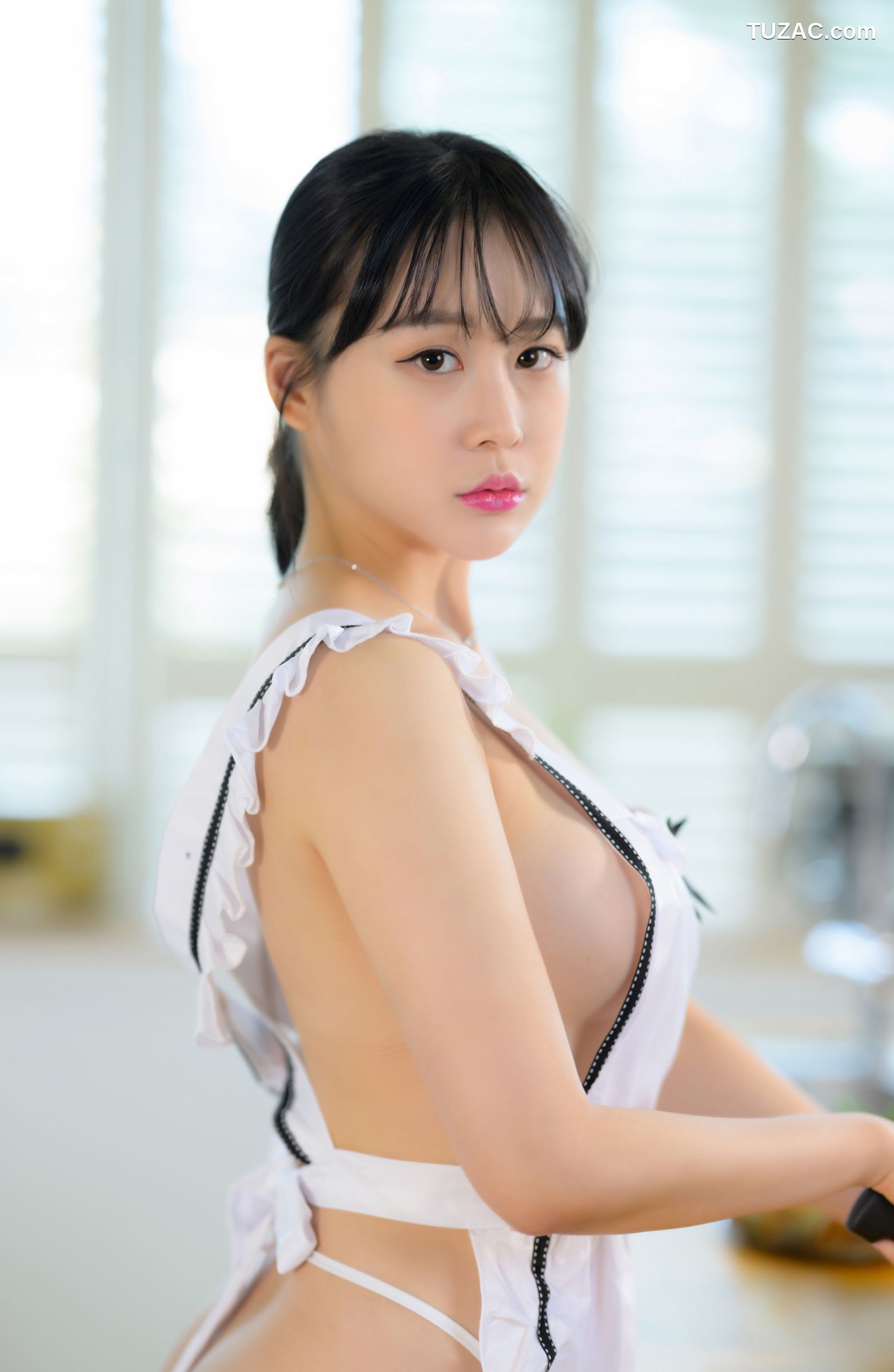 韩国美女-BYEOL-厨房裸露-浴缸情趣内衣Kitchen-Jelly-Condom