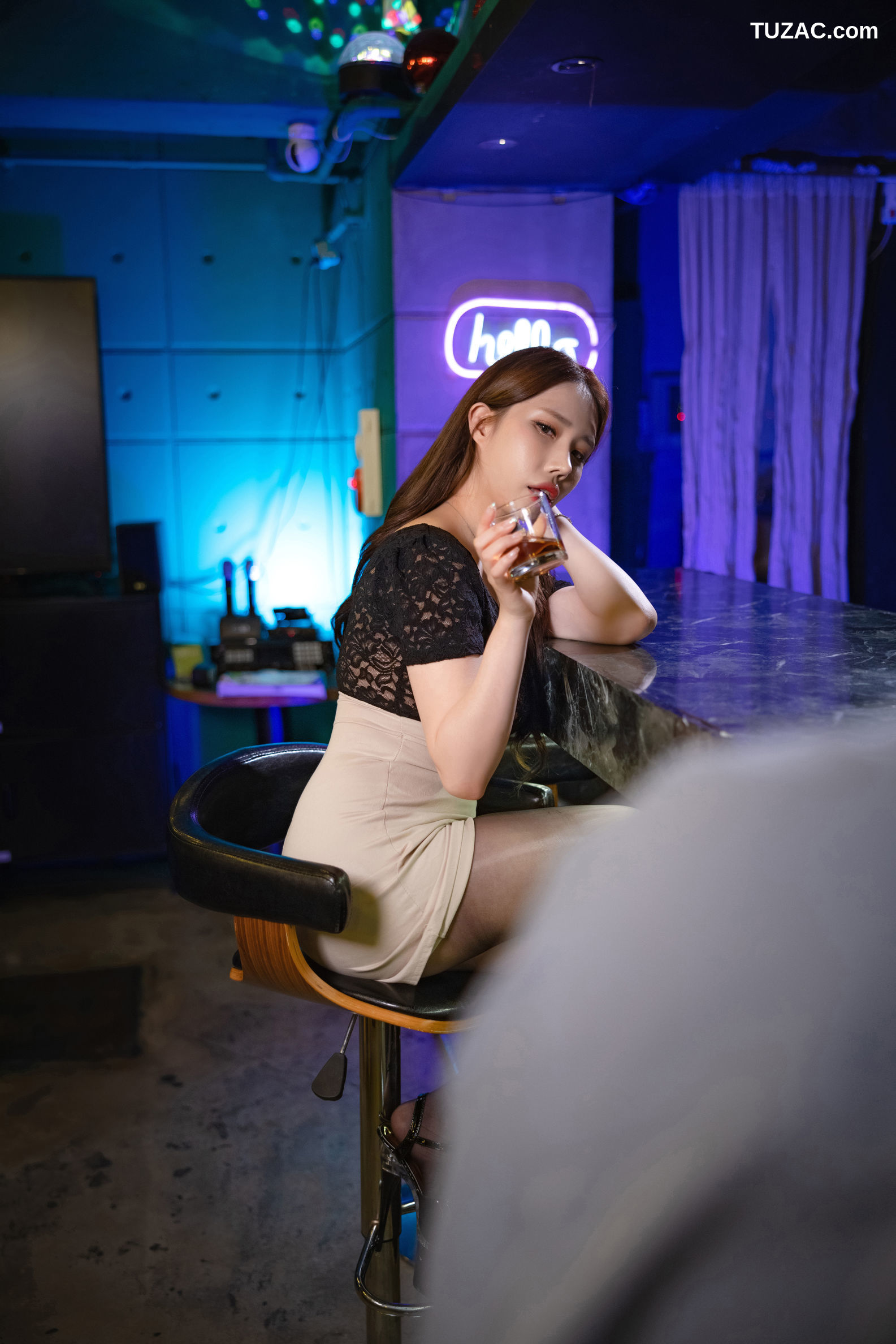 韩国美女-Hani-醉酒的美女-A-Drunken-Woman-BUNNY
