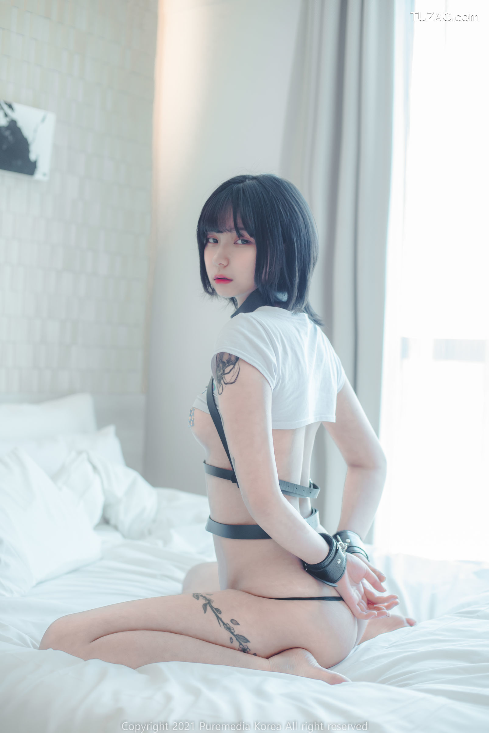 韩国美女-Hizzy-情趣皮带捆绑-Pure-Media-Vol.079