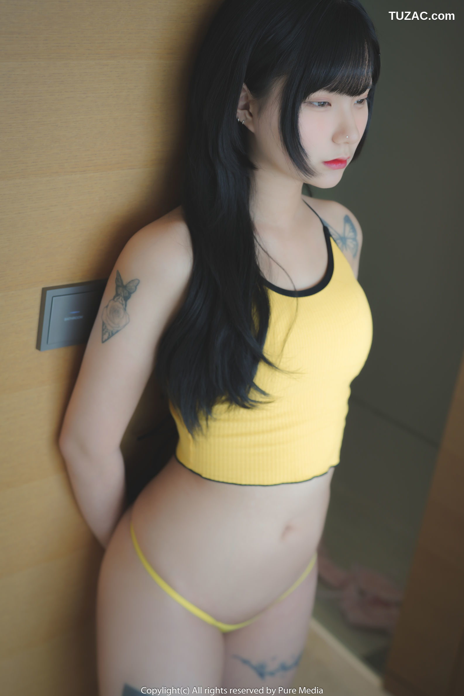 韩国美女-Hizzy-粉色和黄色短T恤-Pure-Media-Vol.046