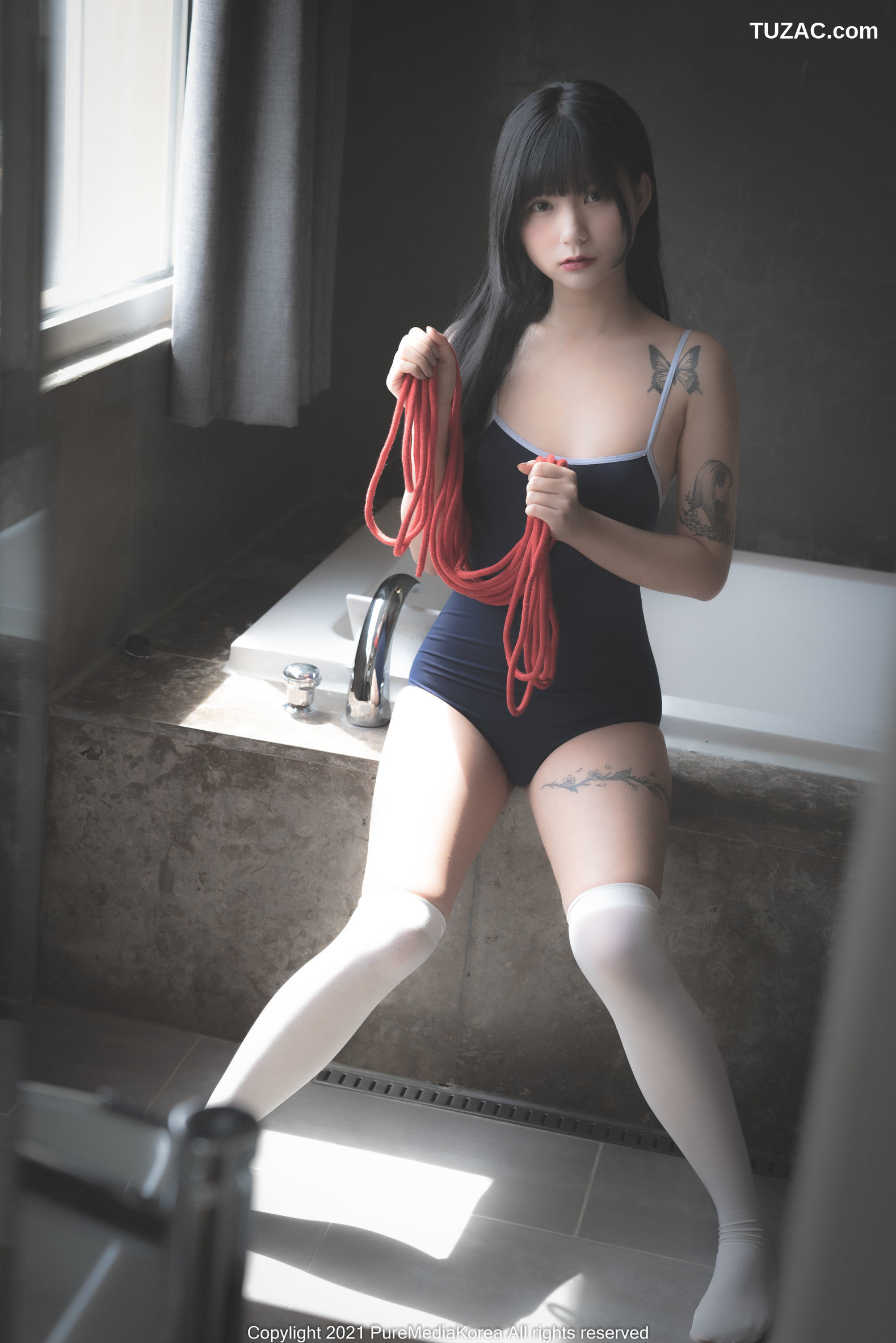 韩国美女-Hizzy-黑色透视情趣学生裙装红绳捆绑-Pure-Media-Vol.073