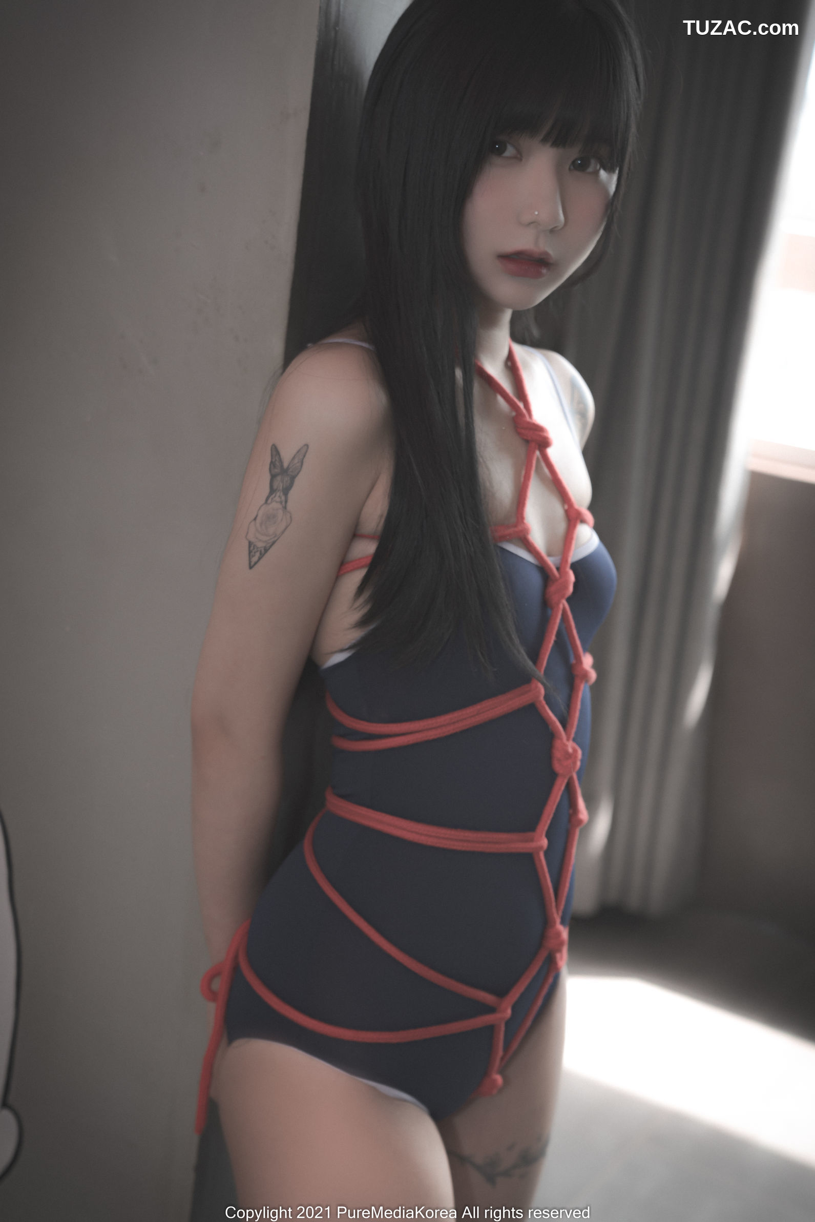 韩国美女-Hizzy-黑色透视情趣学生裙装红绳捆绑-Pure-Media-Vol.073