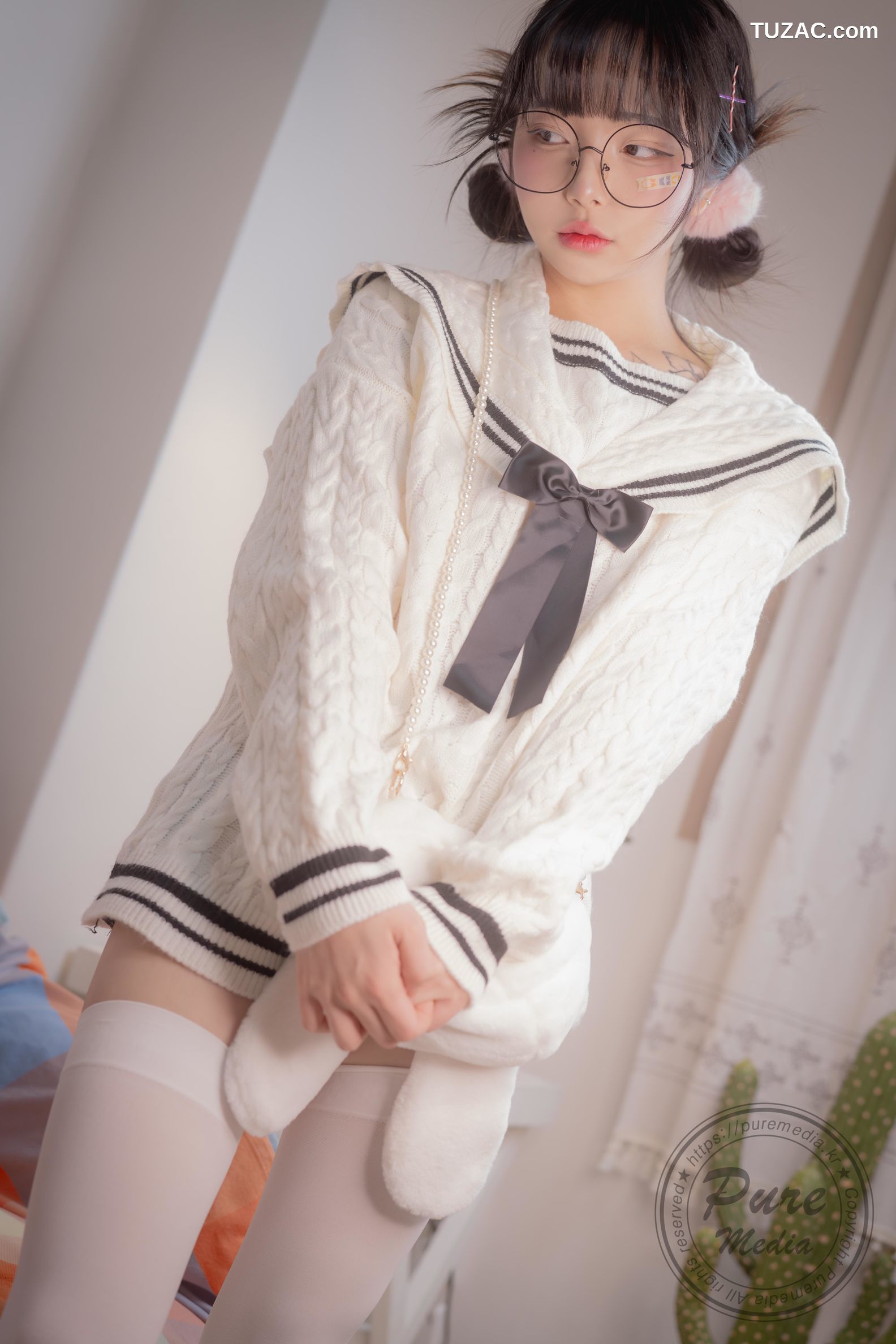 韩国美女-Jelly-被困在房间的女孩-Girl-Trapped-in-a-Rooftop-Room-Pure-Media-Vol.276