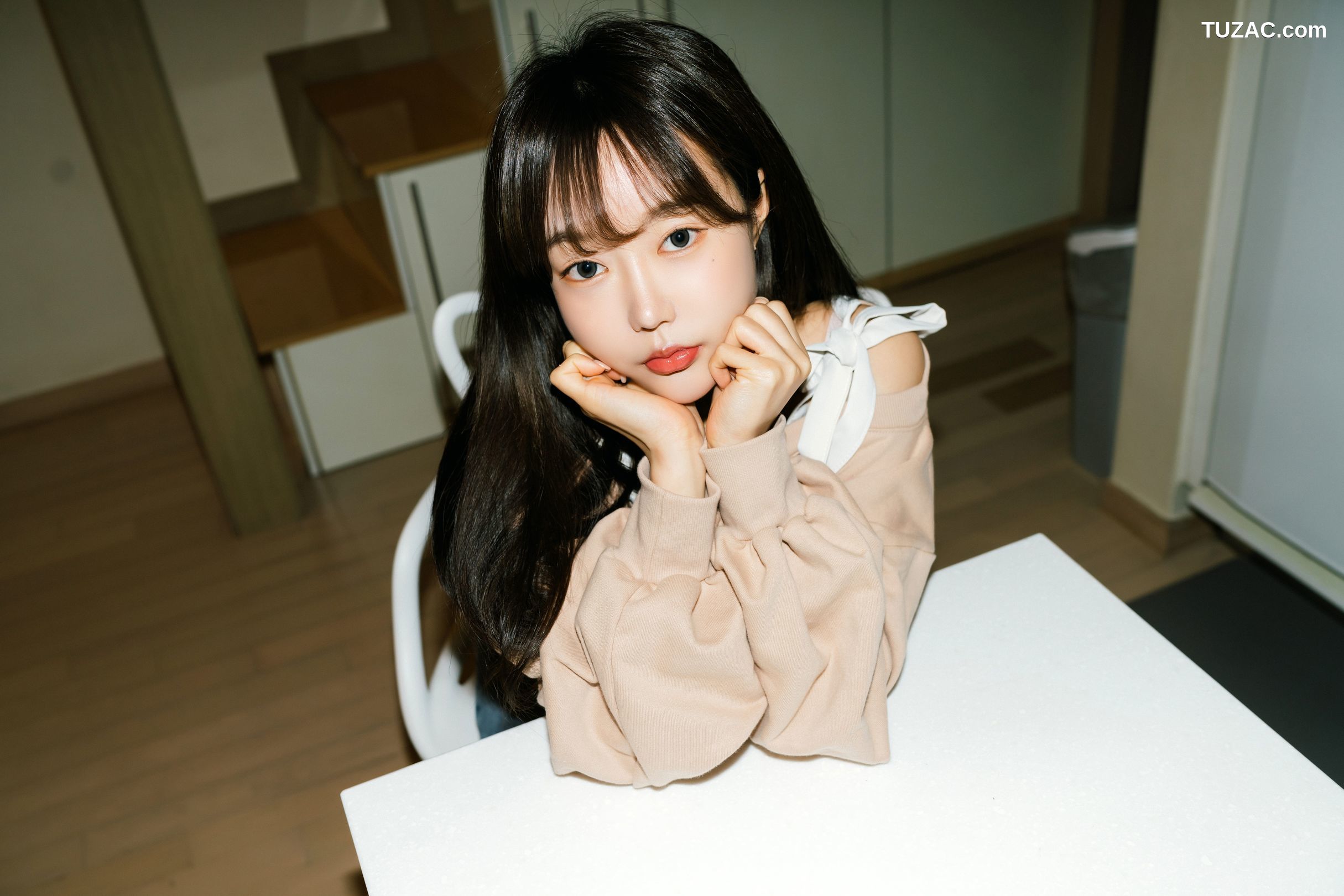 韩国美女-Jucy-女友的房间-无圣光-Girlfriend’s-Room-Moon-Night-Snap