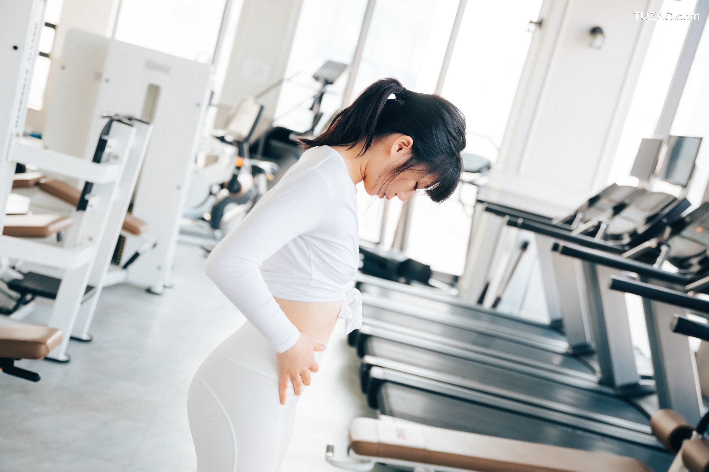 韩国美女-Kissme-脱衣健身-Strip-Fitness-无圣光-Loozy