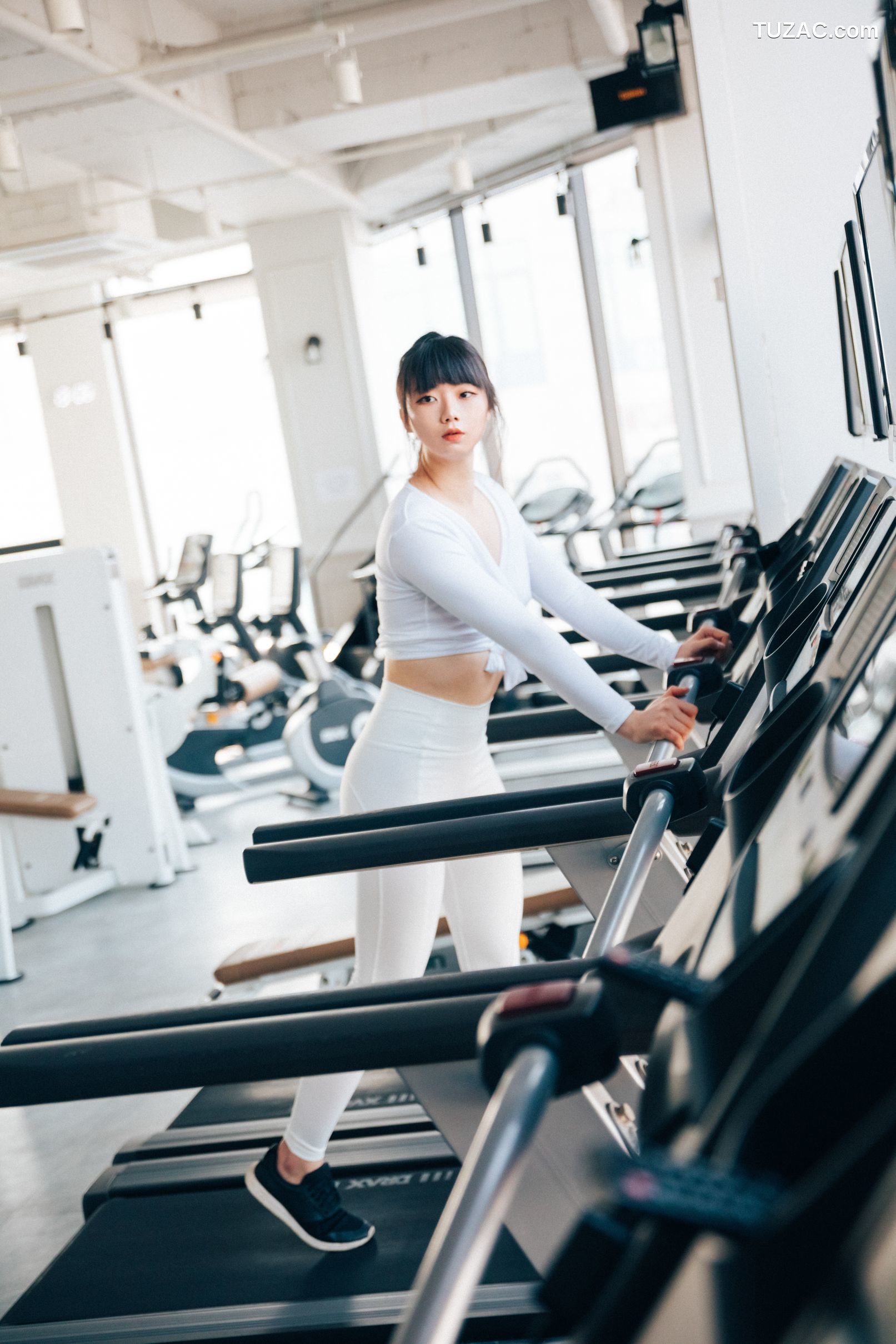韩国美女-Kissme-脱衣健身-Strip-Fitness-无圣光-Loozy