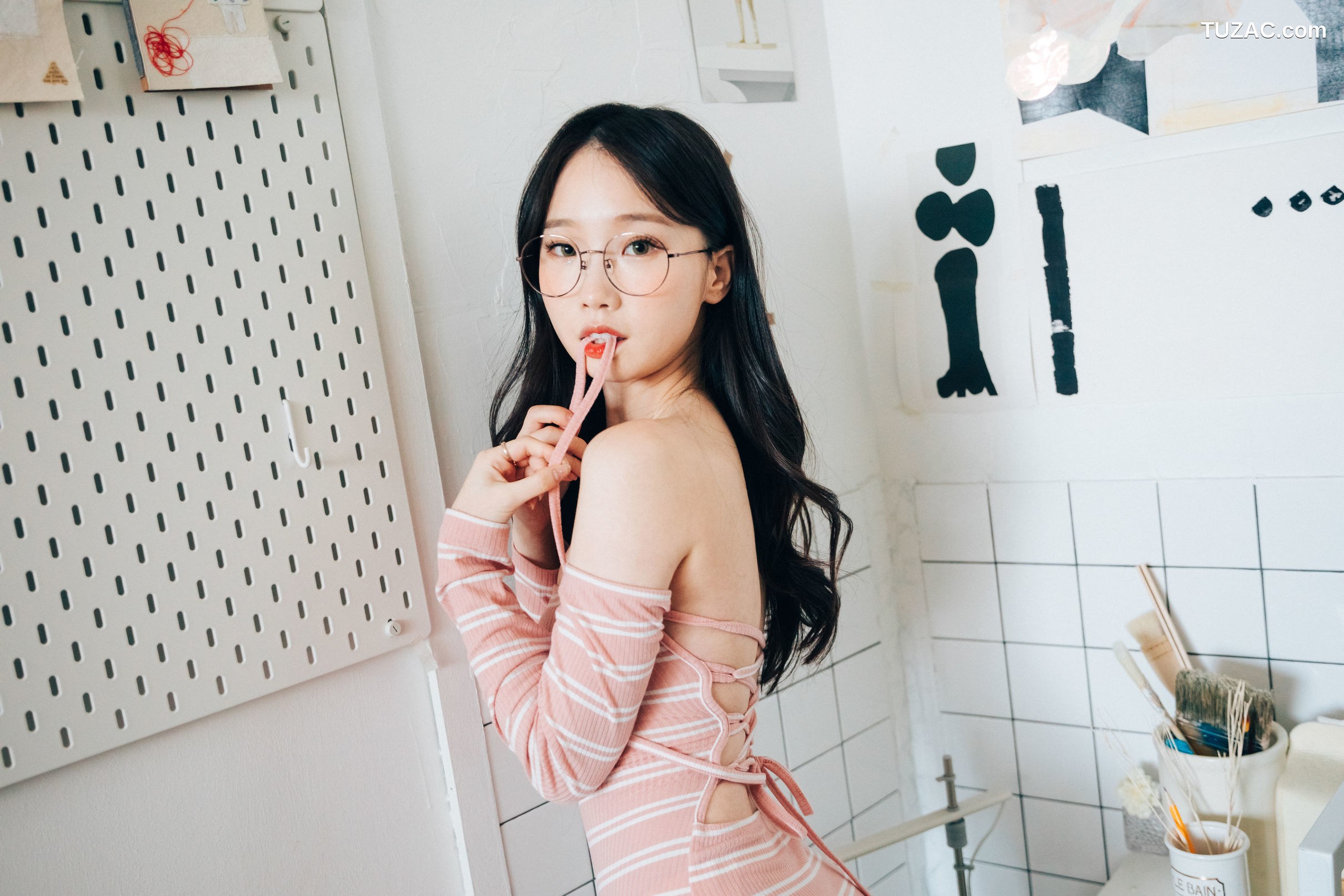 韩国美女-Pureding-퓨딩-Assistant-Loozy