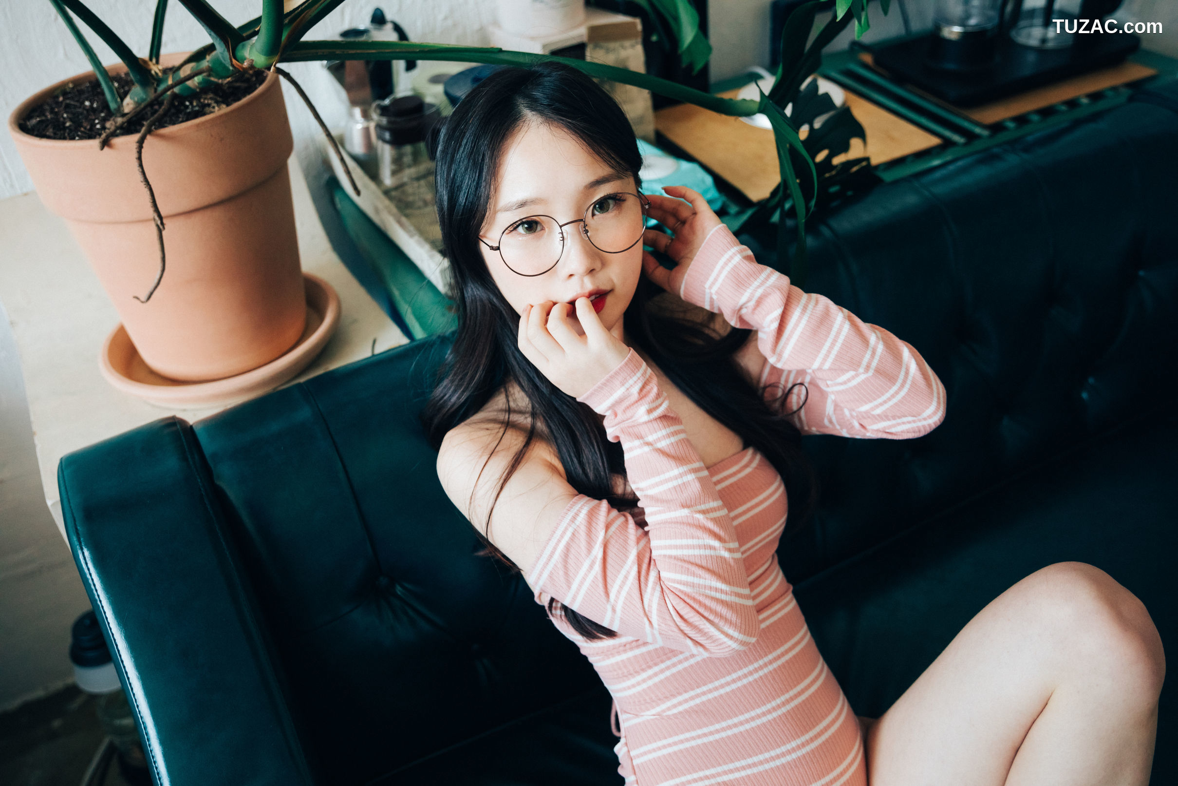 韩国美女-Pureding-퓨딩-Assistant-Loozy