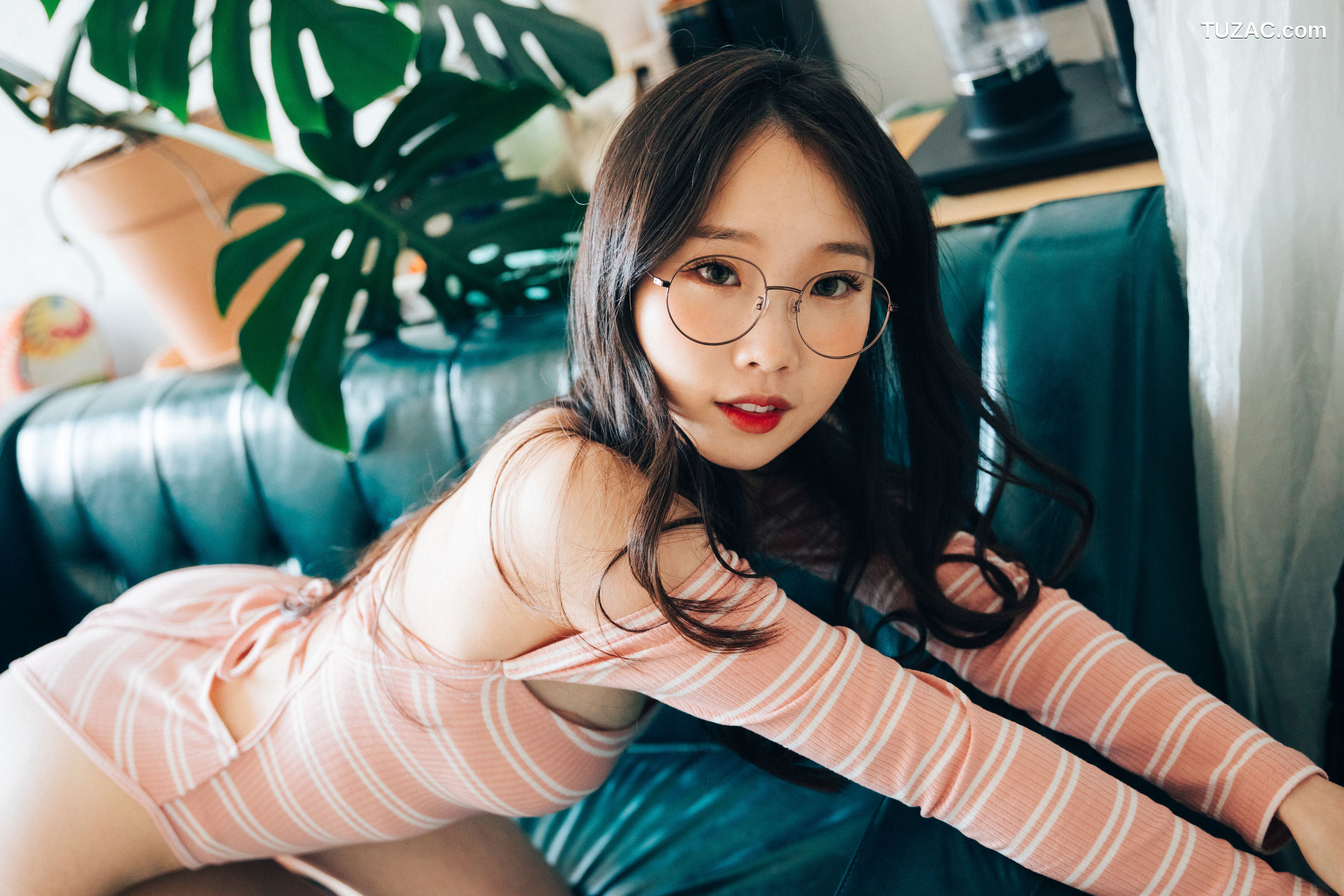 韩国美女-Pureding-퓨딩-Assistant-Loozy
