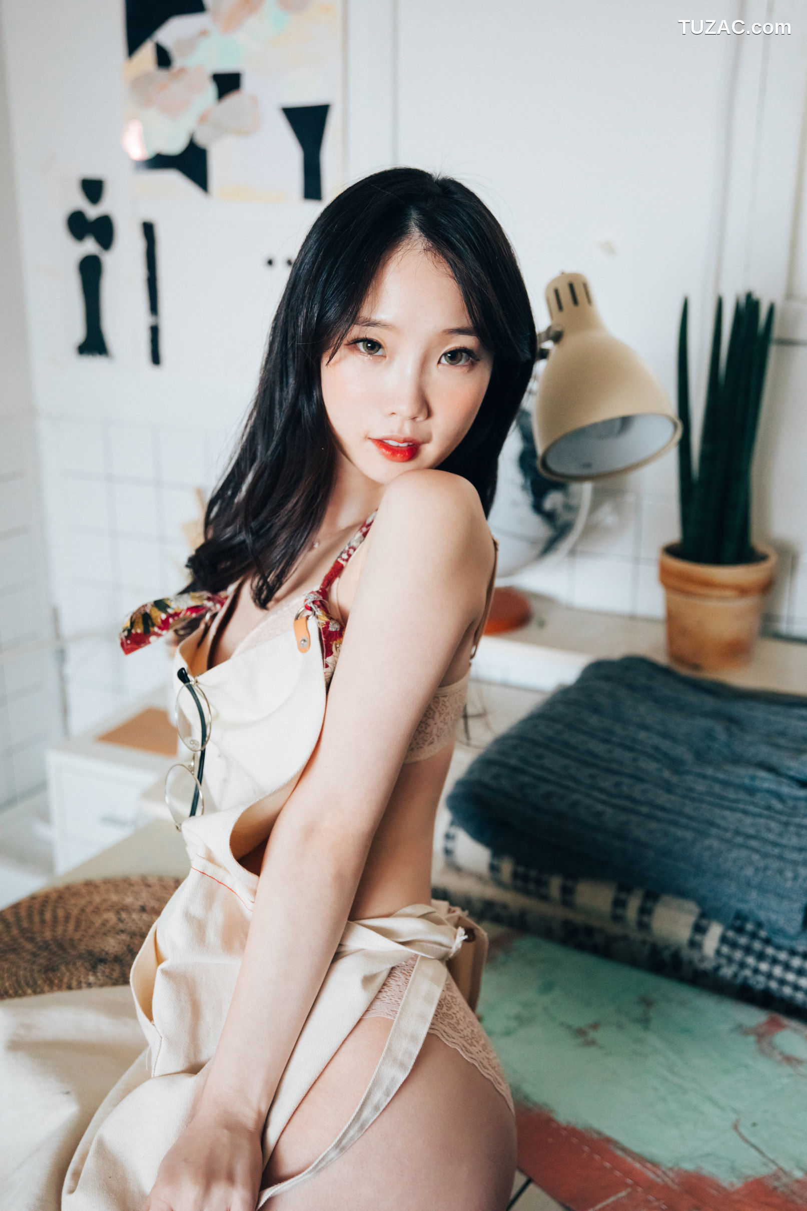 韩国美女-Pureding-퓨딩-Assistant-Loozy