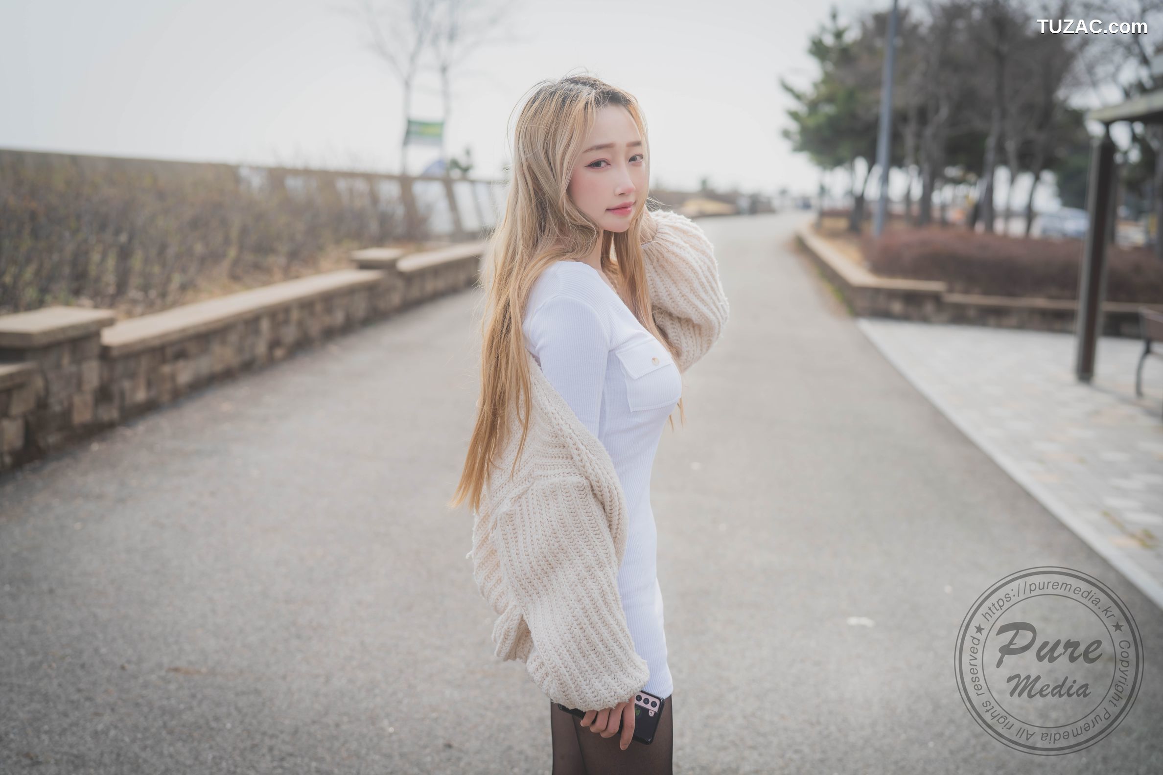 韩国美女-Raon-户外露出-First-Naked-Pure-Media-Vol.284