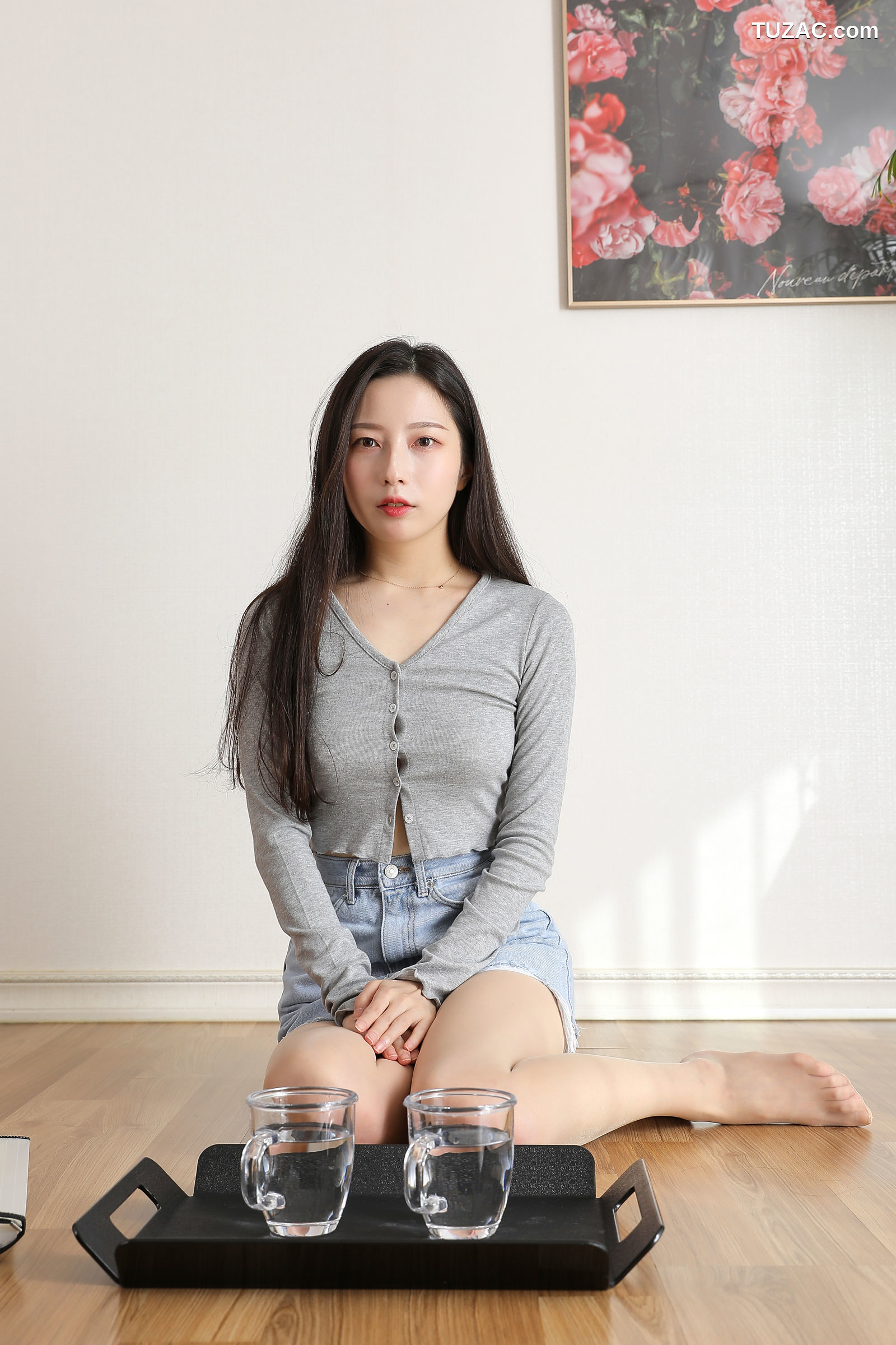 韩国美女-Risa-美女教师家访-An-Interview-with-a-Parent-BUNNY