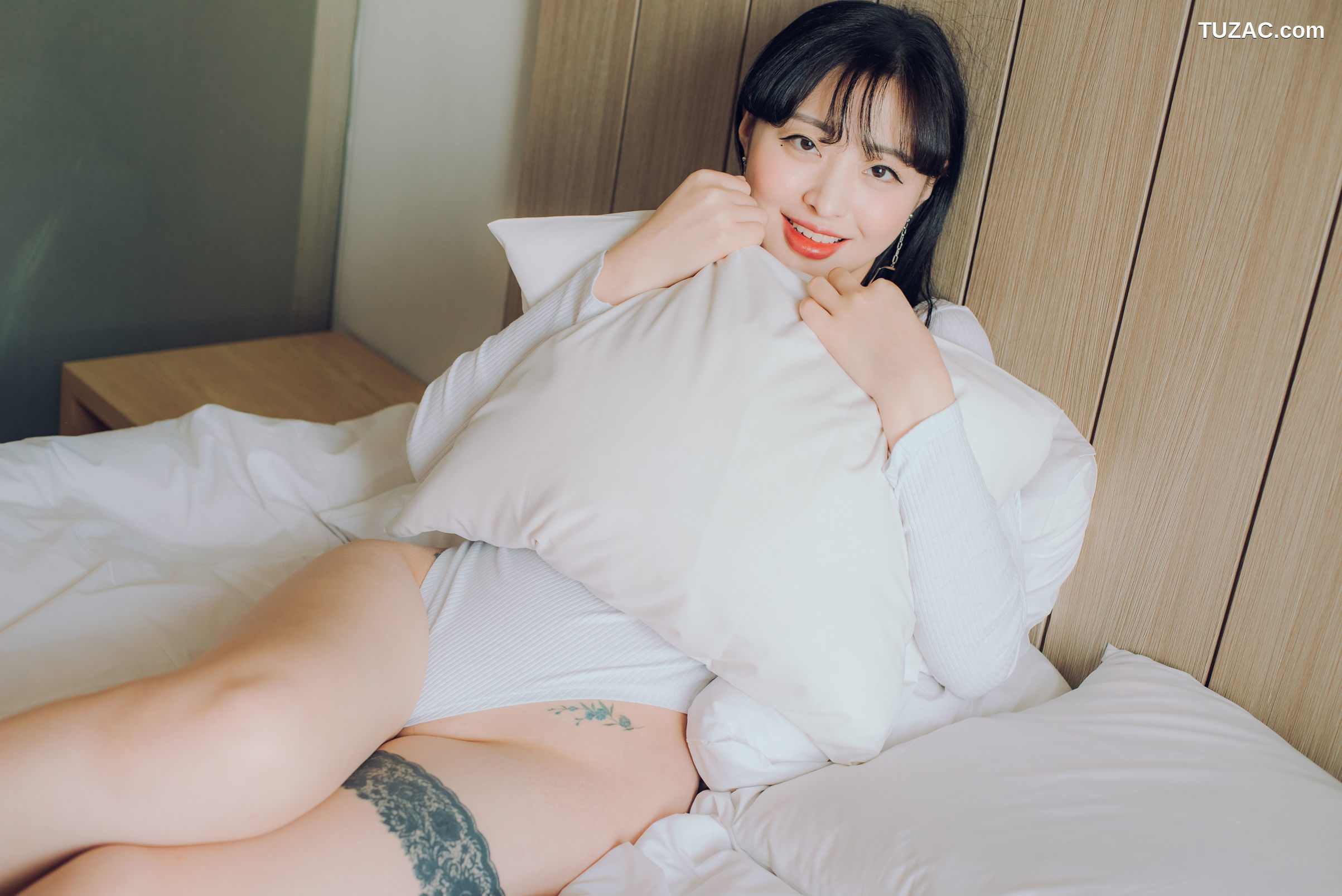 韩国美女-Seolhwa-白色死库水浴室湿身-Pure-Media-Vol.064