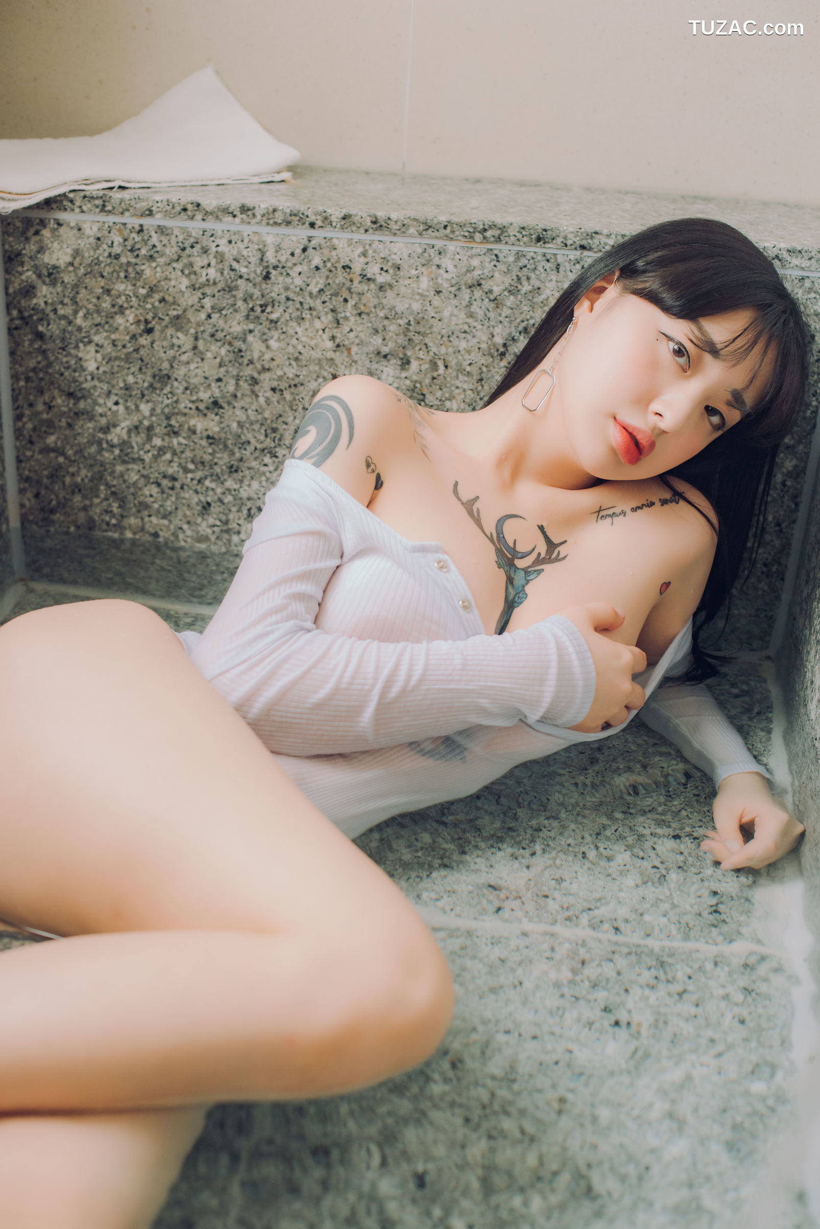 韩国美女-Seolhwa-白色死库水浴室湿身-Pure-Media-Vol.064