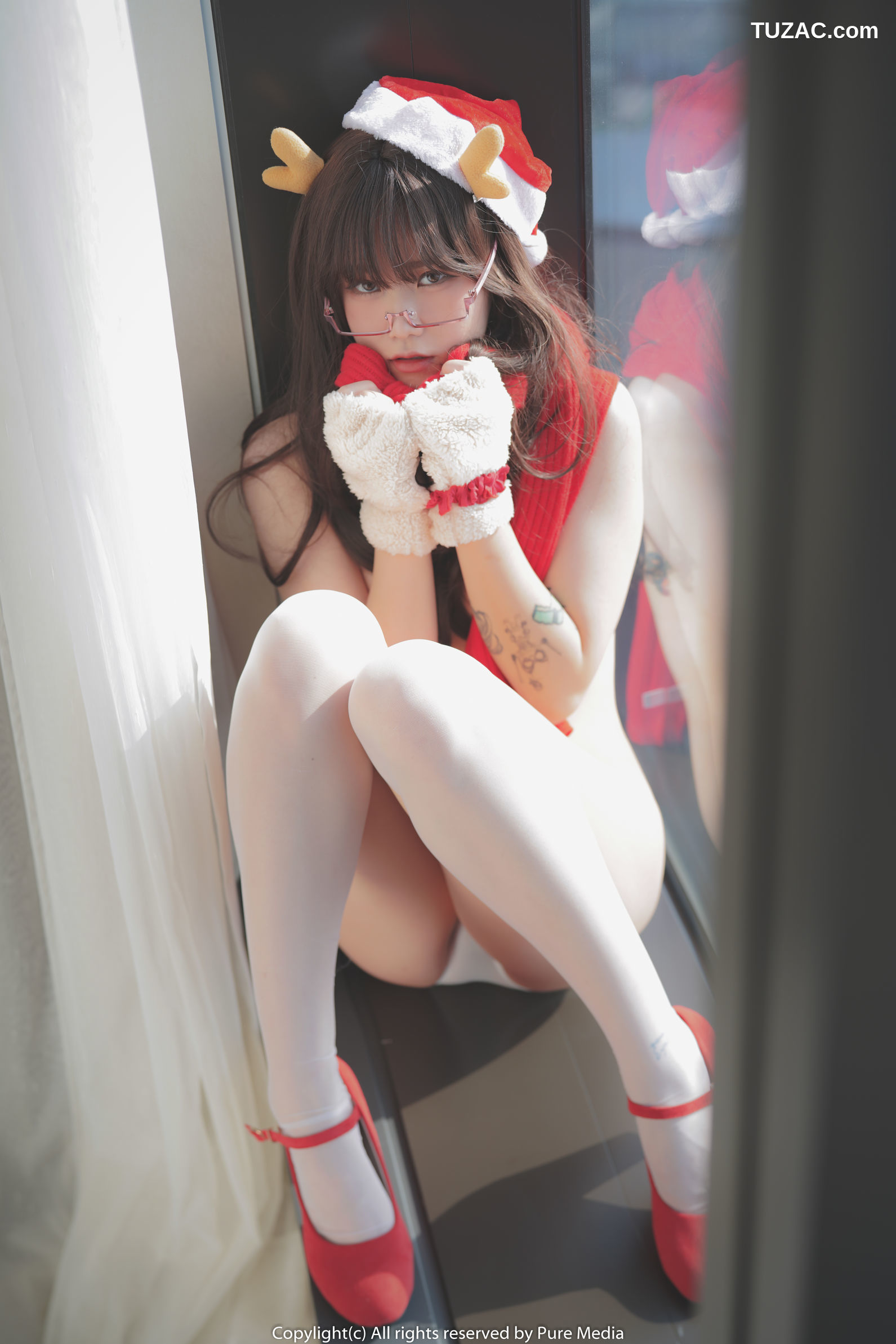韩国美女-Shira-西拉-圣诞鹿角猫耳红围巾-Pure-Media-Vol.047