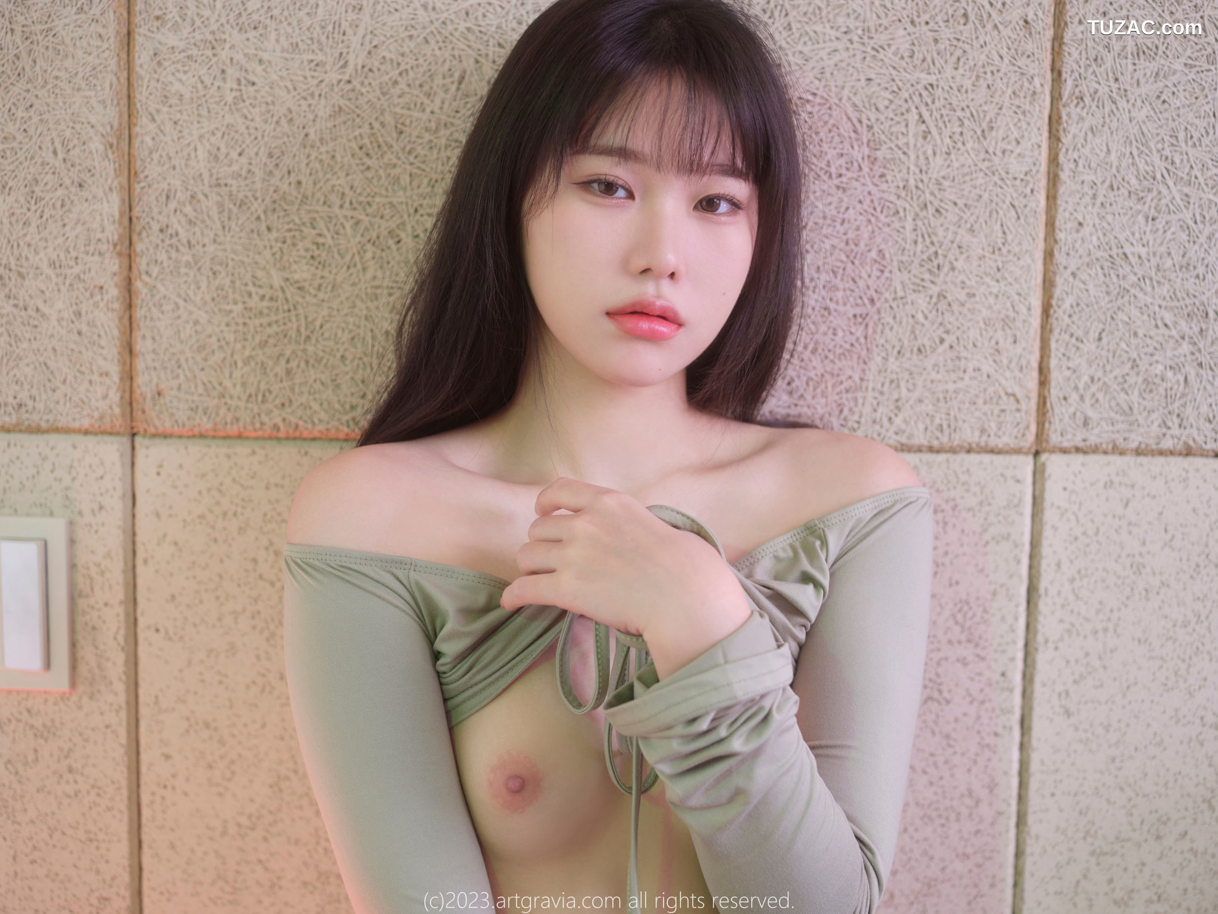 韩国美女-Sira-淡绿T短裙-AG-543