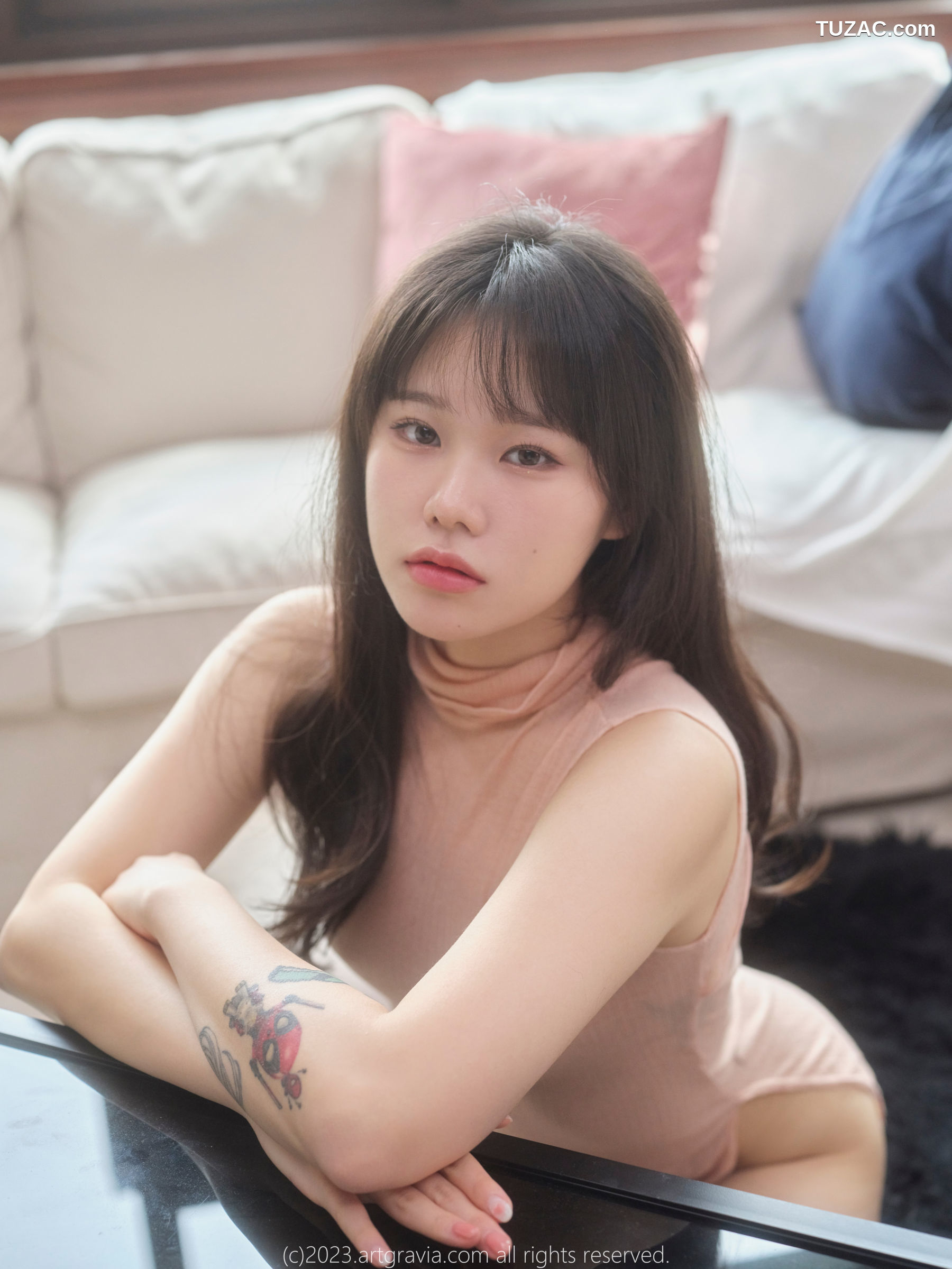 韩国美女-Sira-淡绿T短裙-AG-543