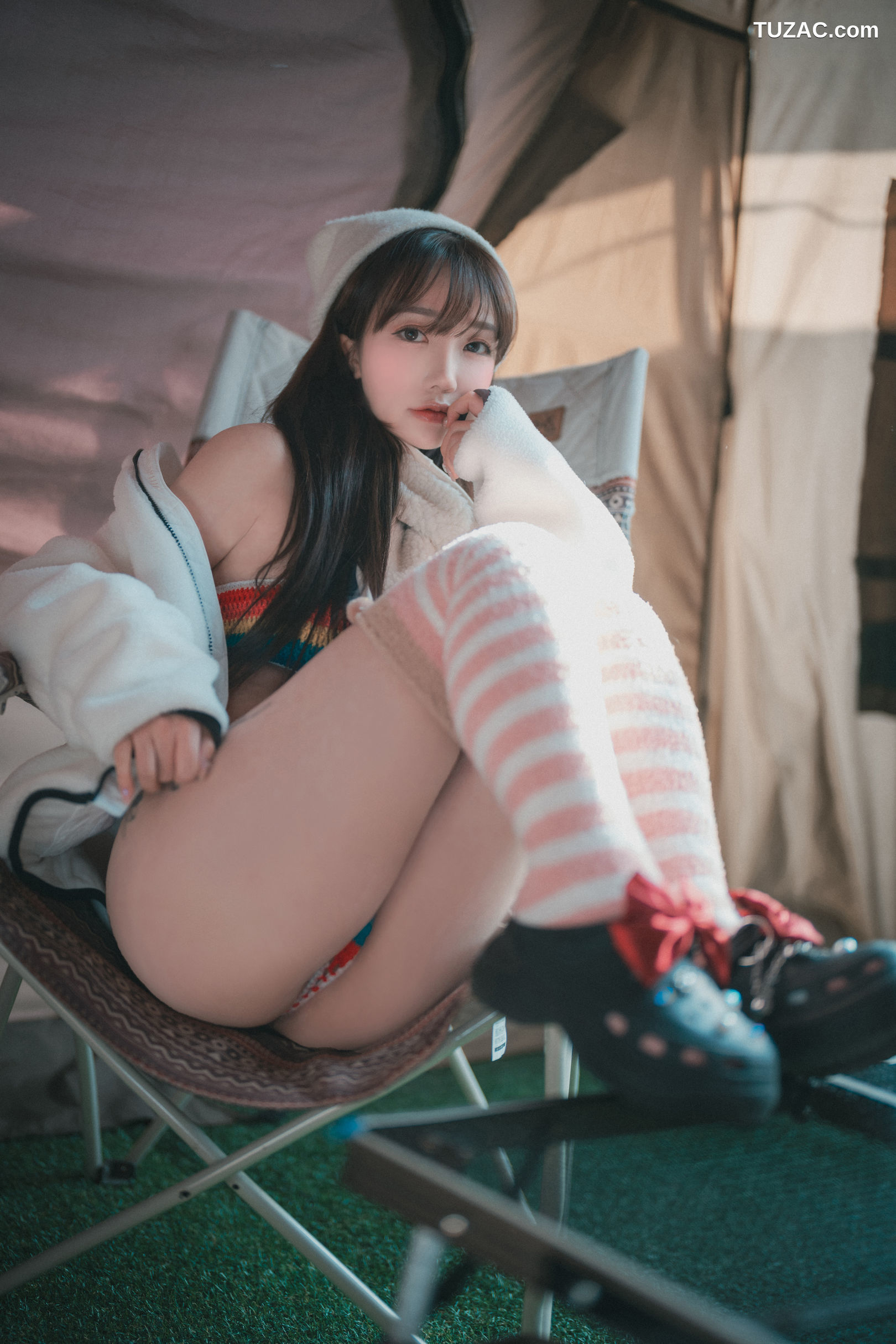 韩国美女-孙乐乐-Son-YeEun-浪漫冬季露营-Romantic-Winter-Glamping