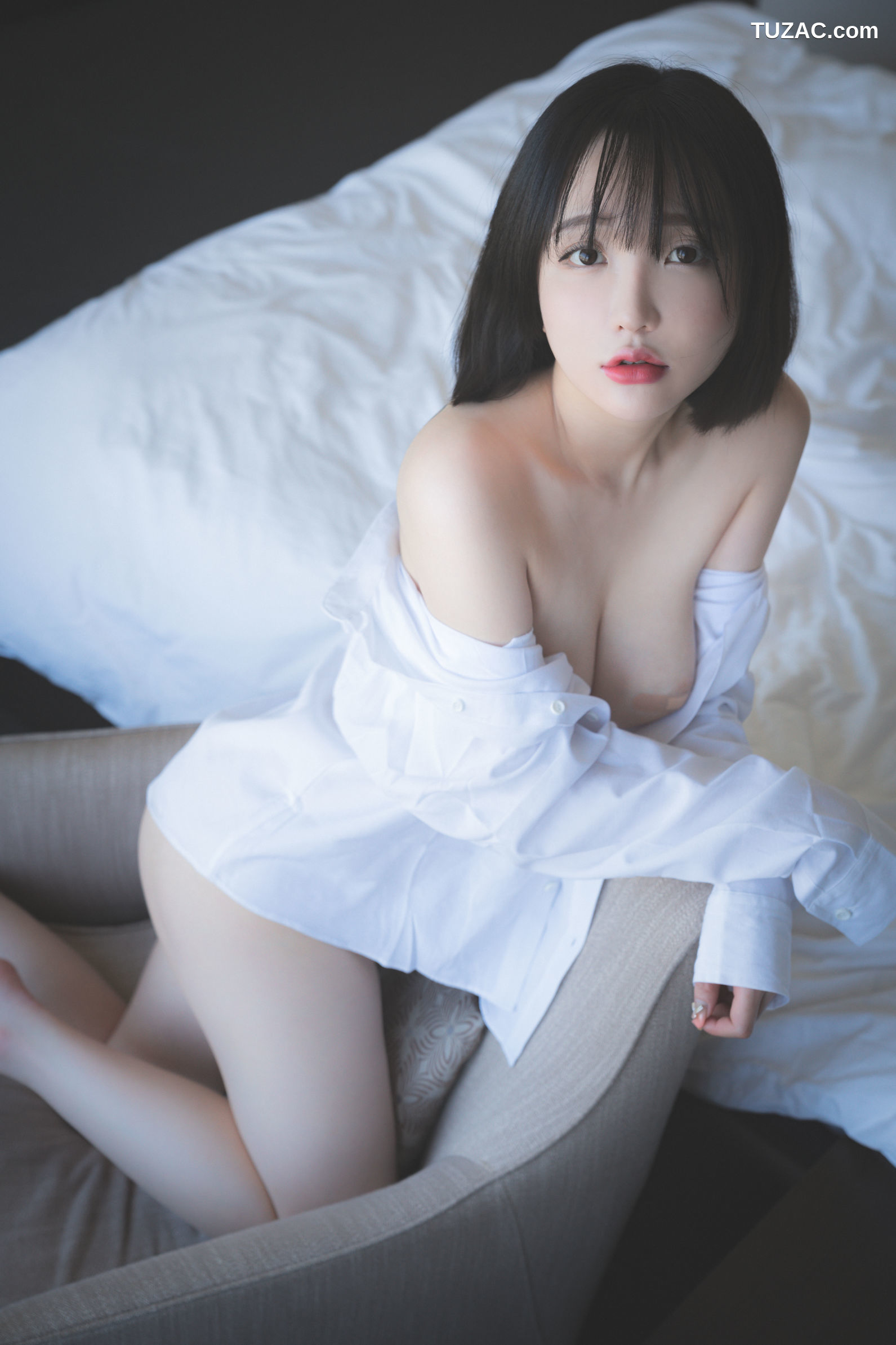 韩国美女-孙乐乐-Son-YeEun-短发浴室-Pure-Media-Vol.070