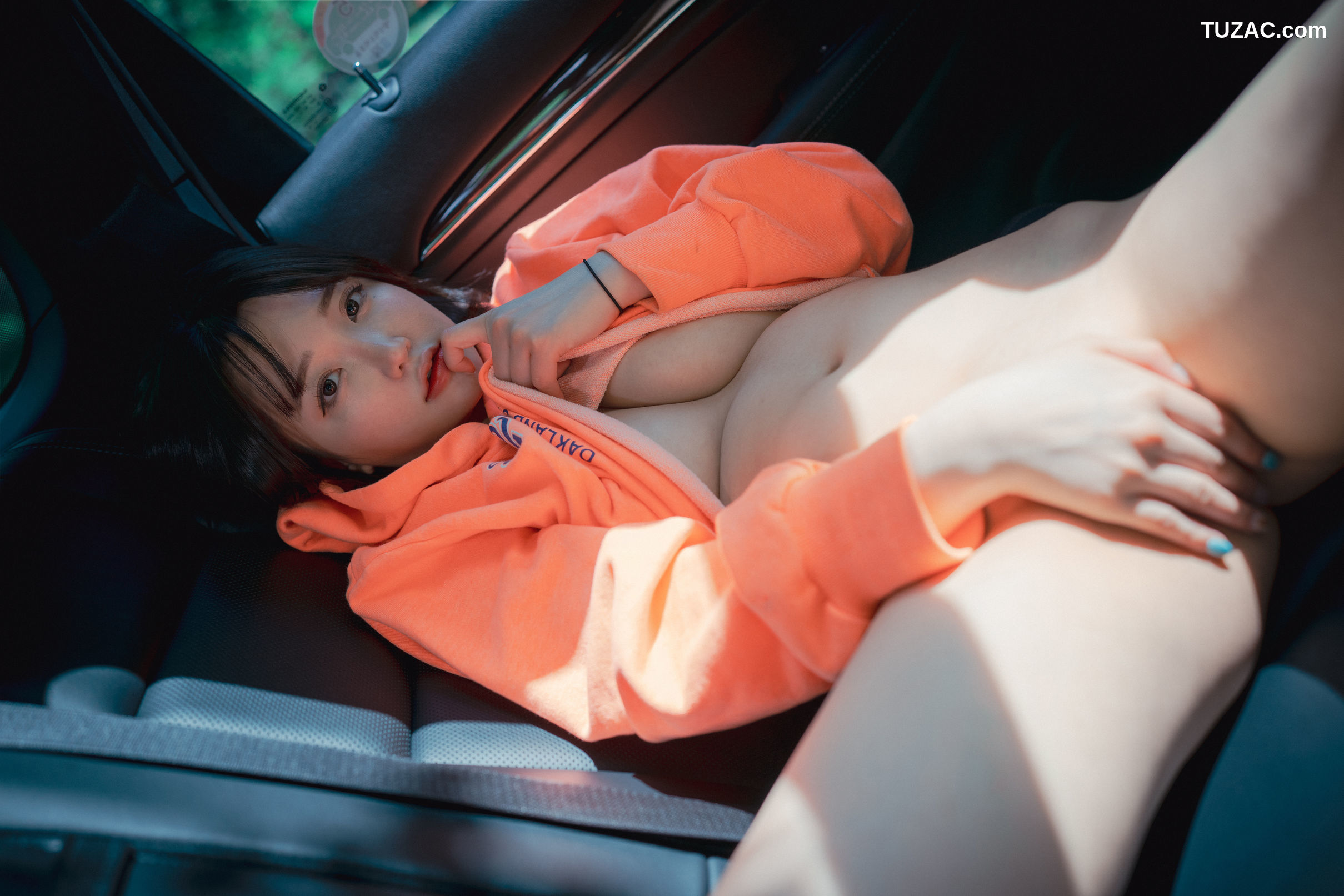 韩国美女-孙乐乐-Son-YeEun-色色的户外旅行-上卷-Naughty-Trekking