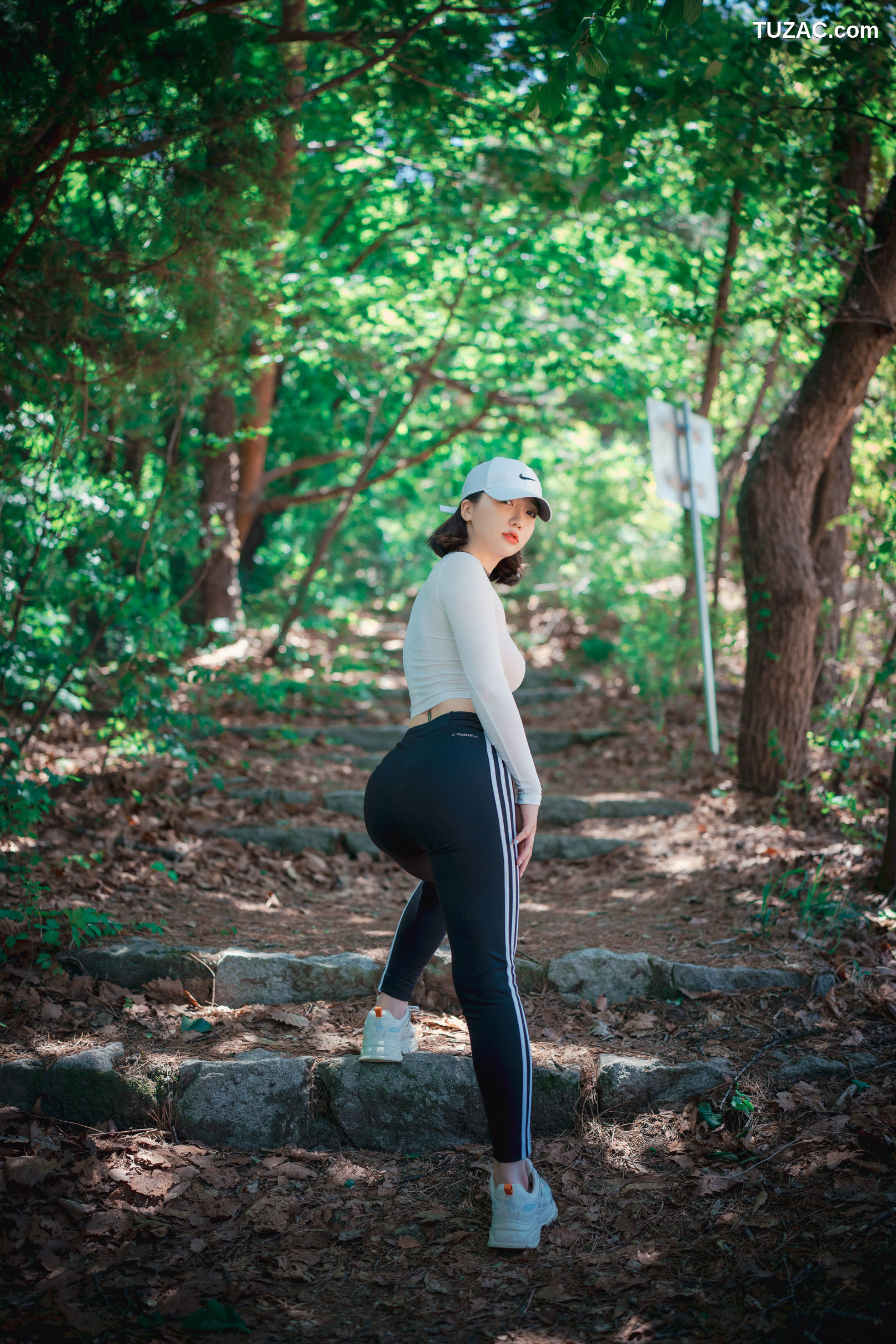 韩国美女-孙乐乐-Son-YeEun-色色的户外旅行-下卷-Naughty-Trekking