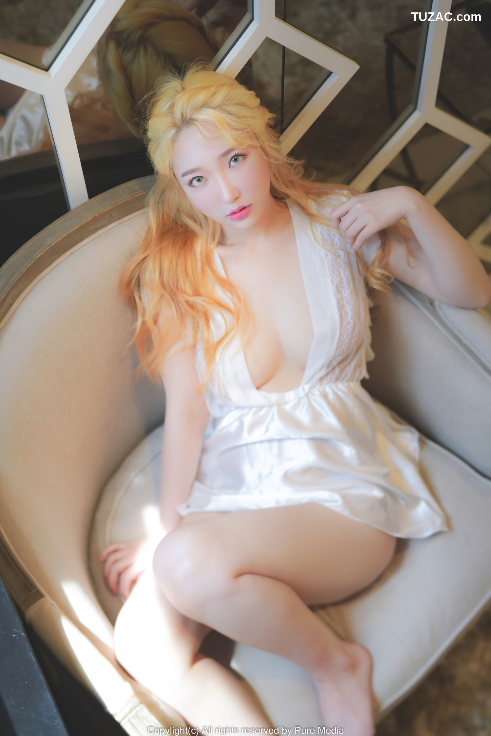 韩国美女-孙乐乐-Son-YeEun-草莓内衣-Pure-Media-Vol.060