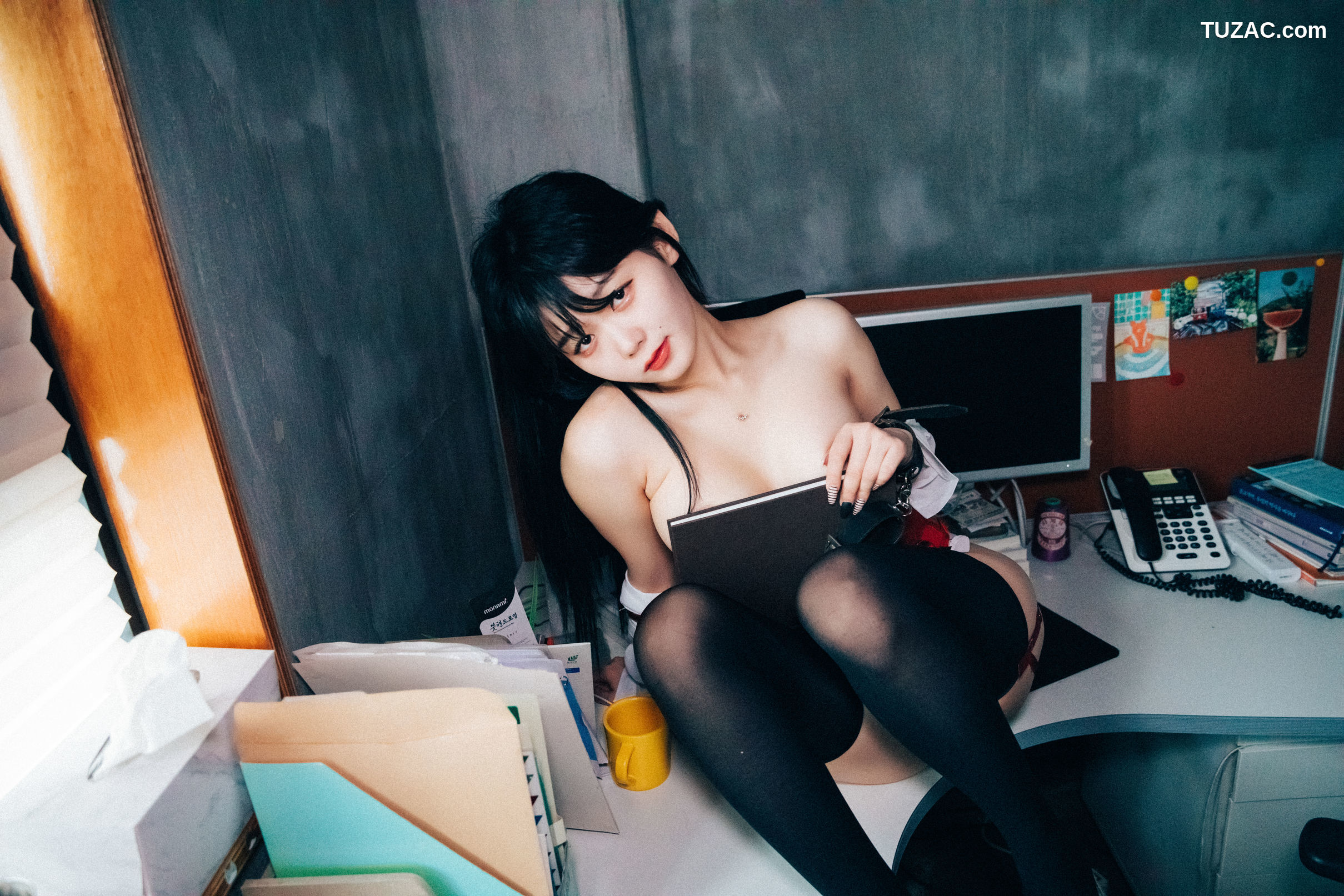 韩国美女-琪雅-Zia-办公室性奴-Office-slave-Loozy-镣铐卷