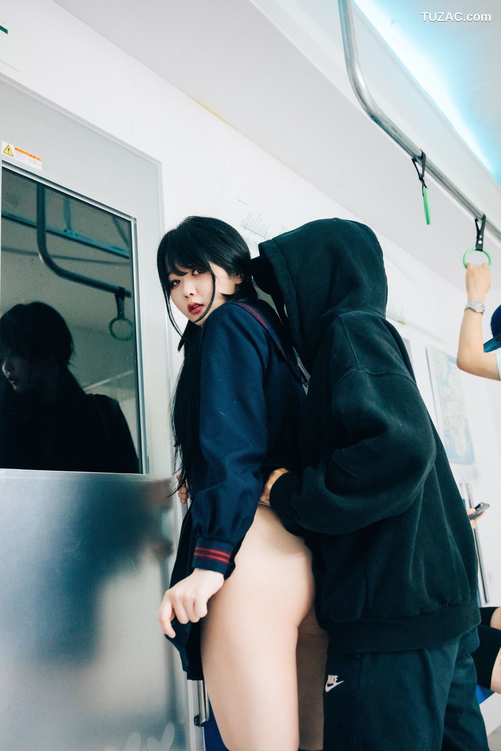 韩国美女-琪雅-Zia-地铁-完整版-Subway-Full-Ver-Loozy